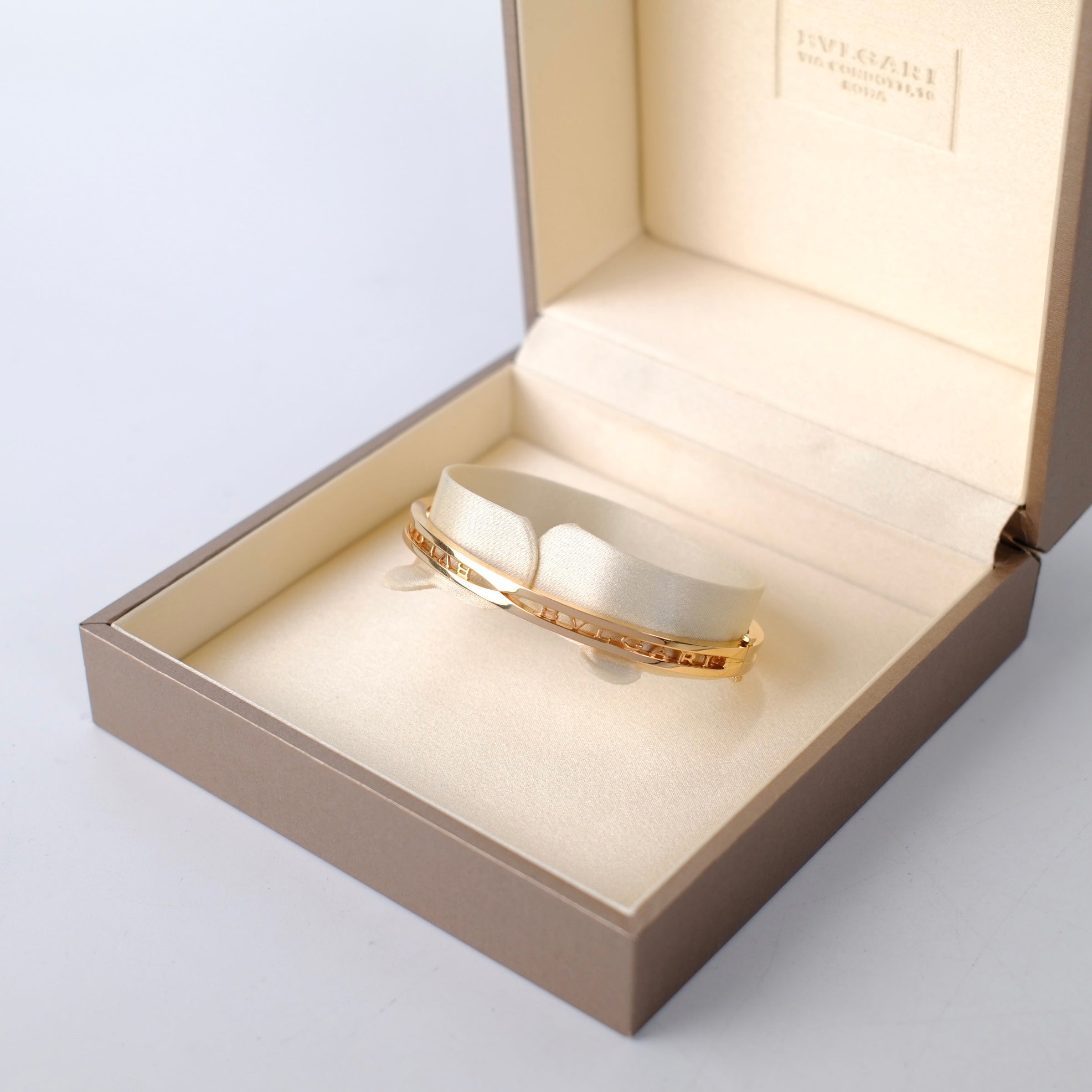Bvlgari B Zero1 Bracelet for Women - 18K Rose Gold Luxury Jewelry Gift (Size S/M) - Perfect for Weddings, Anniversaries & Special Occasions