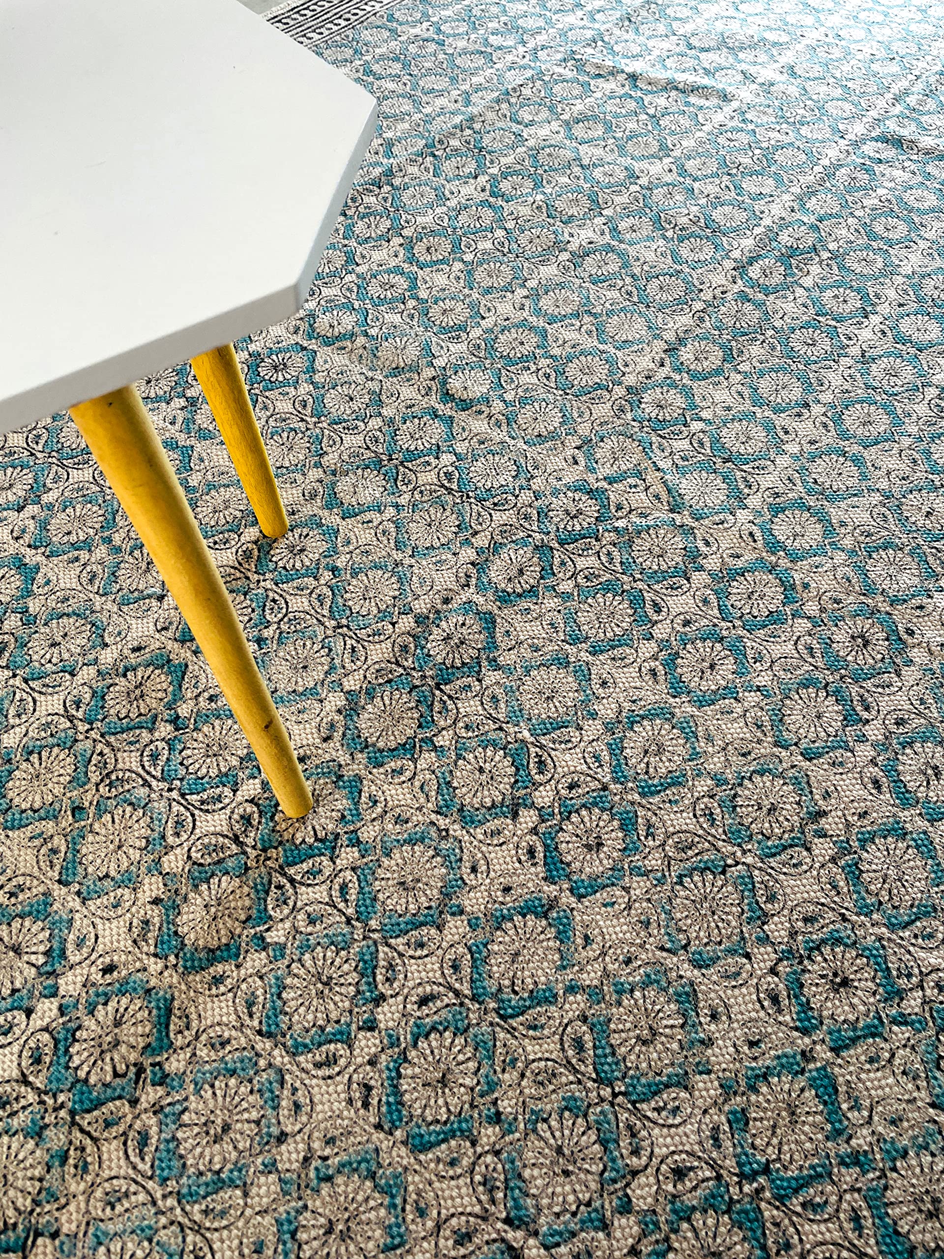 Soft Cotton Area Rug for Living Room, Bedroom, Indoor & Outdoor Use - Modern White Printed Design (2' x 3' Feet) - Perfect for Kids Room, Nursery, Dorm Decor & Home Office