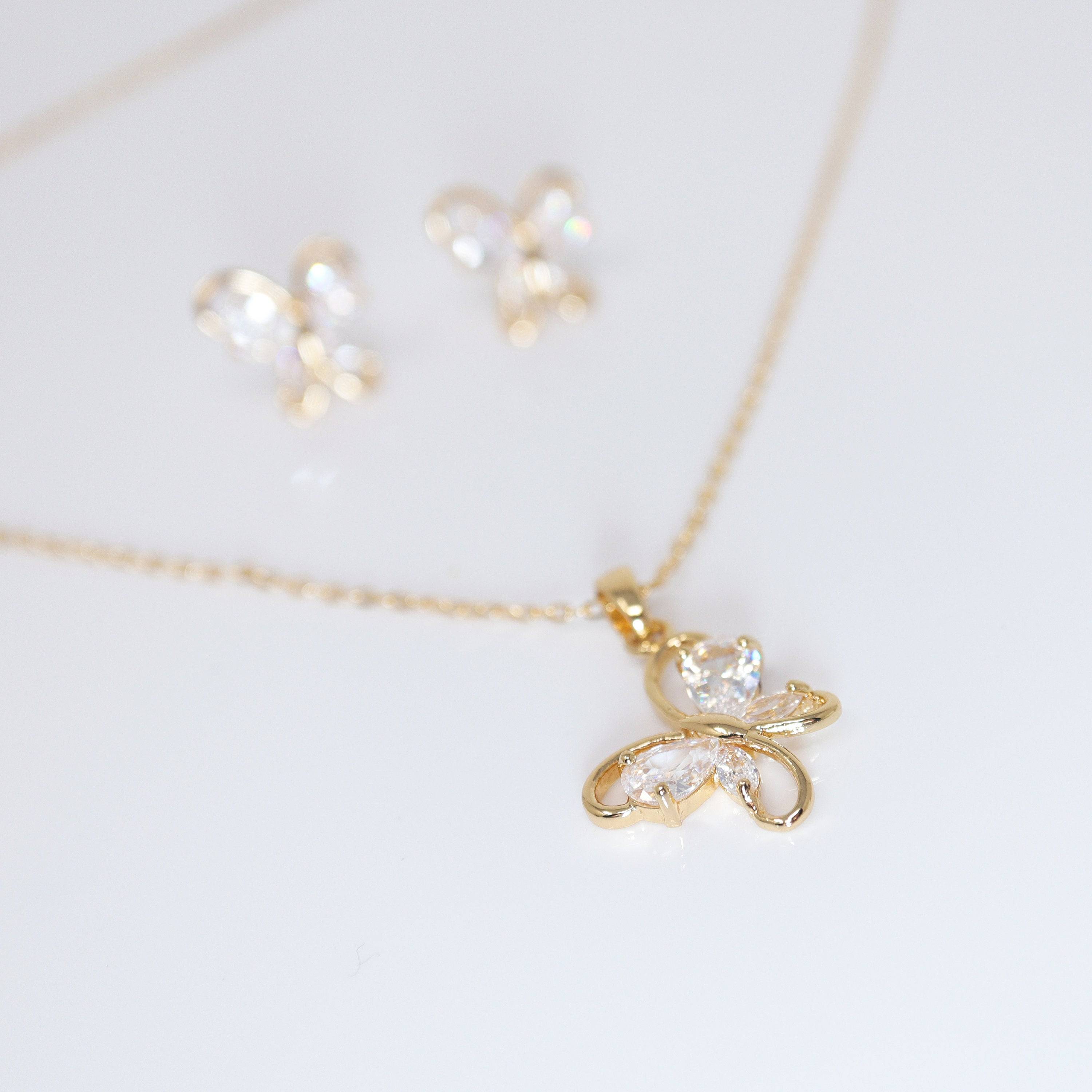Swarovski Crystal Butterfly Bridal Jewelry Set - Elegant Bridesmaid Earrings & Necklace for Wedding Party, Sparkling Crystal Jewelry Gift for Maid of Honor - Perfect for Bridal Showers, Weddings & Special Occasions