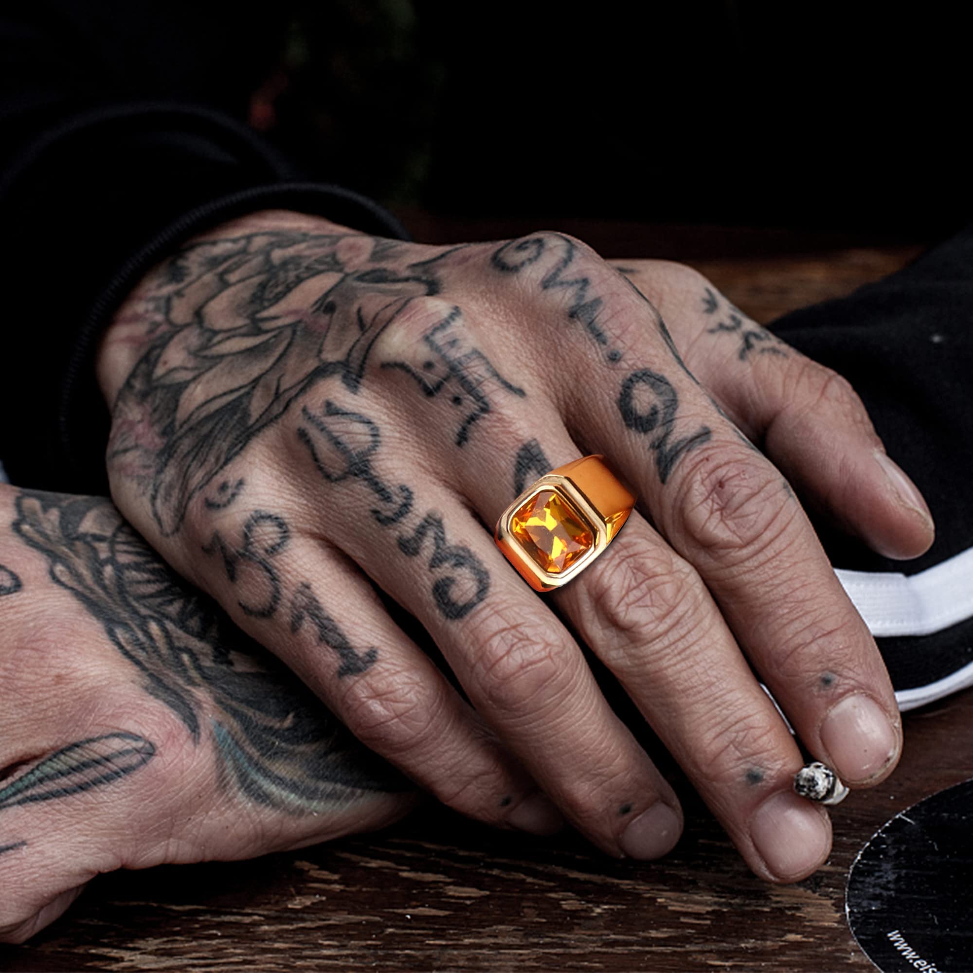 Dochais 3PCS Men's Stainless Steel Signet Rings - Biker, Square Agate Onyx Rings for Men - Solid Polished Retro Band Rings Set (Size 7-13) - Perfect for Casual Wear, Gifts & Fashion Accessories