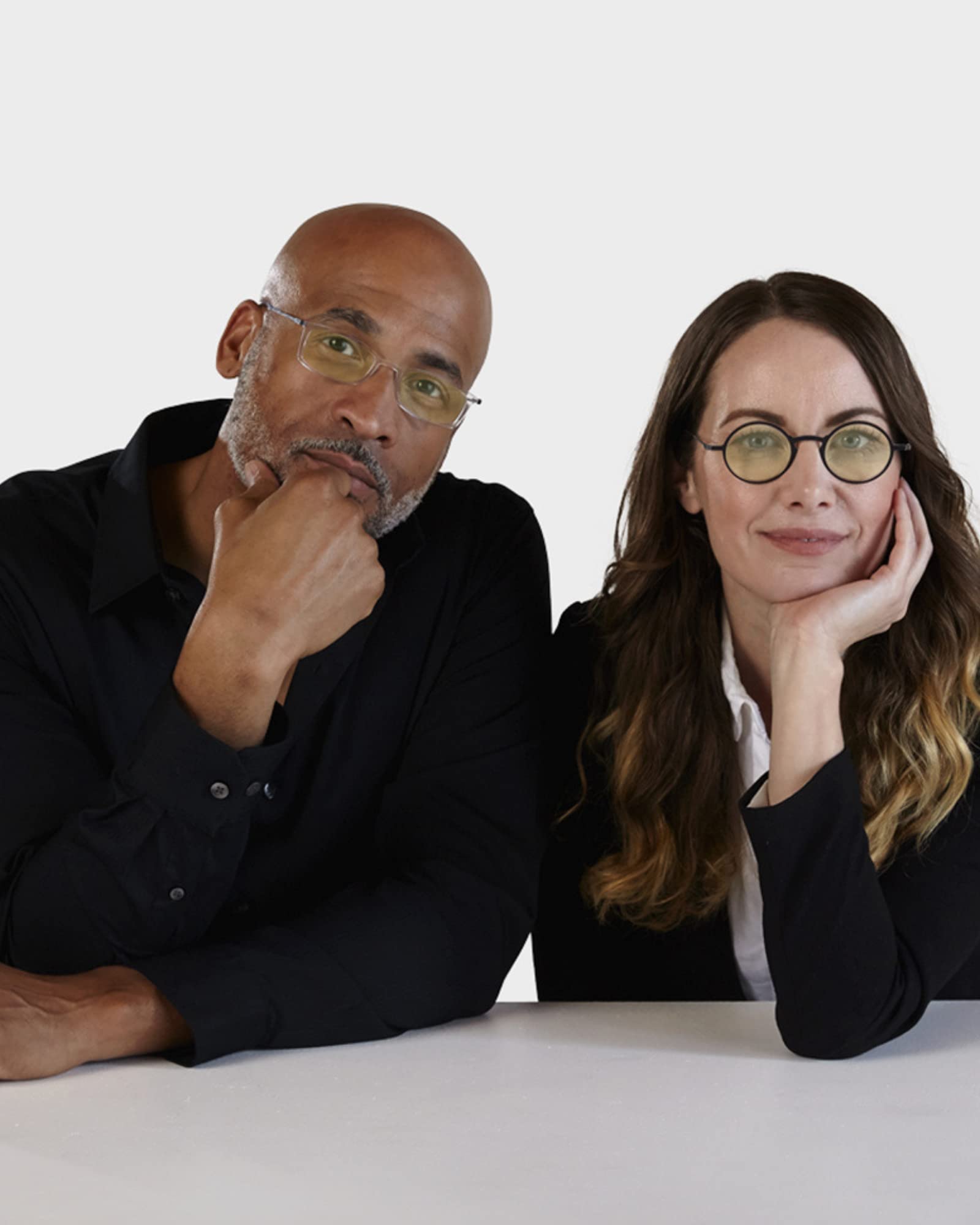 ThinOptics Blue Light Blocking Glasses for Reading & Screen Time - Manhattan Round Frame Style - Reduce Eye Strain for Computer, Office & Night Use