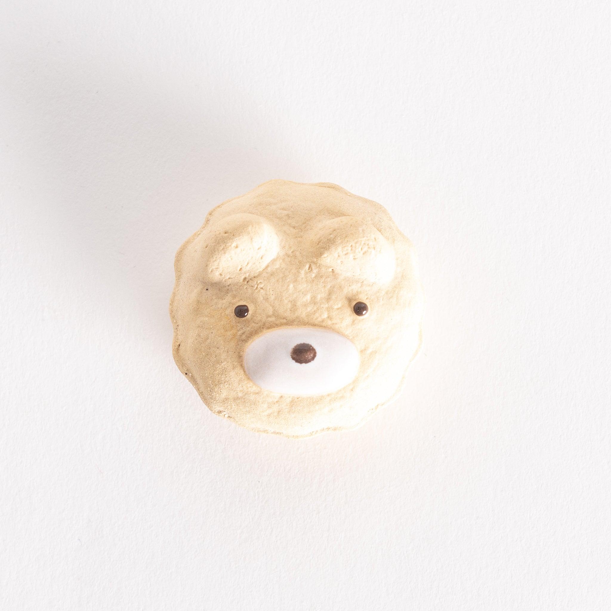 Bear-Shaped Cupcake Chopstick Rest - Cute Animal Design for Asian Dining, Sushi, and Ramen - Perfect Gift for Food Lovers