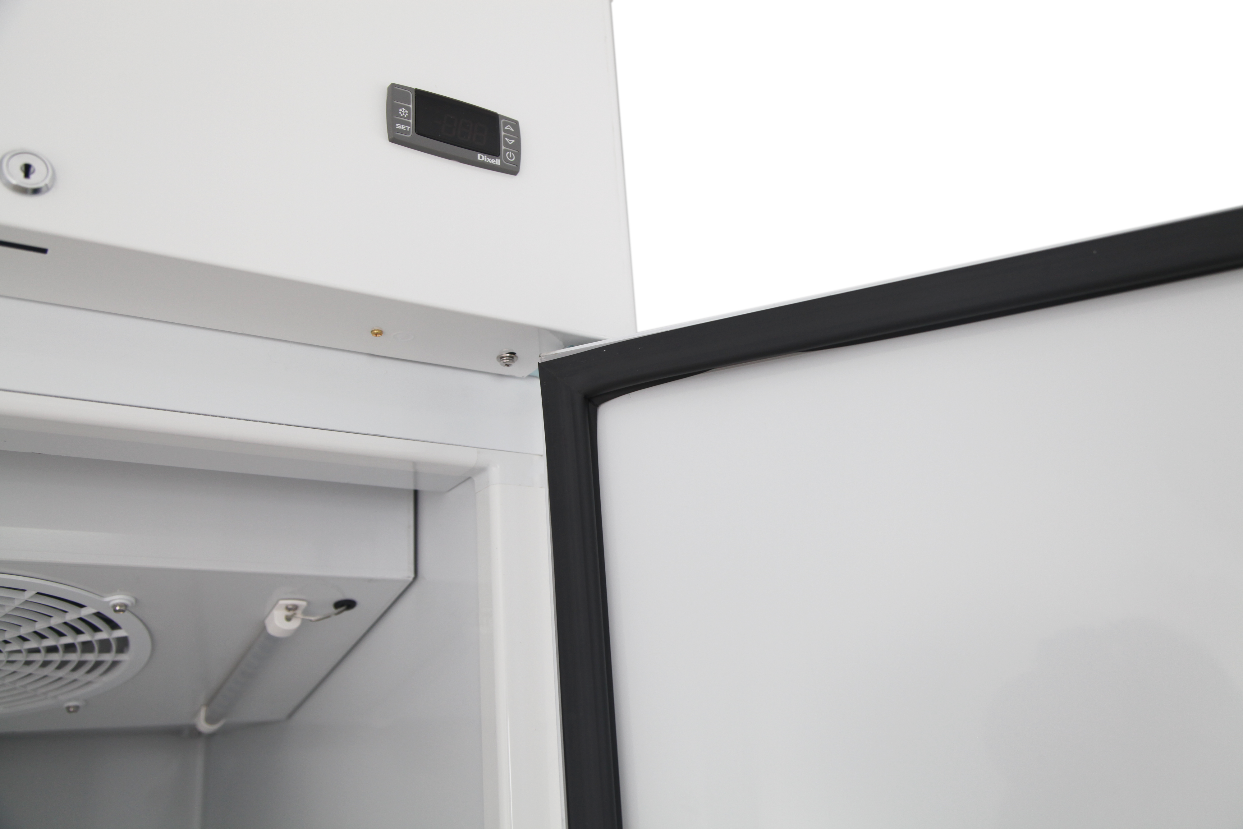 22 Cu. Ft. Stainless Steel Upright Refrigerator with Solid Door - Energy Efficient Commercial Fridge for Restaurants, Cafes & Home Kitchens