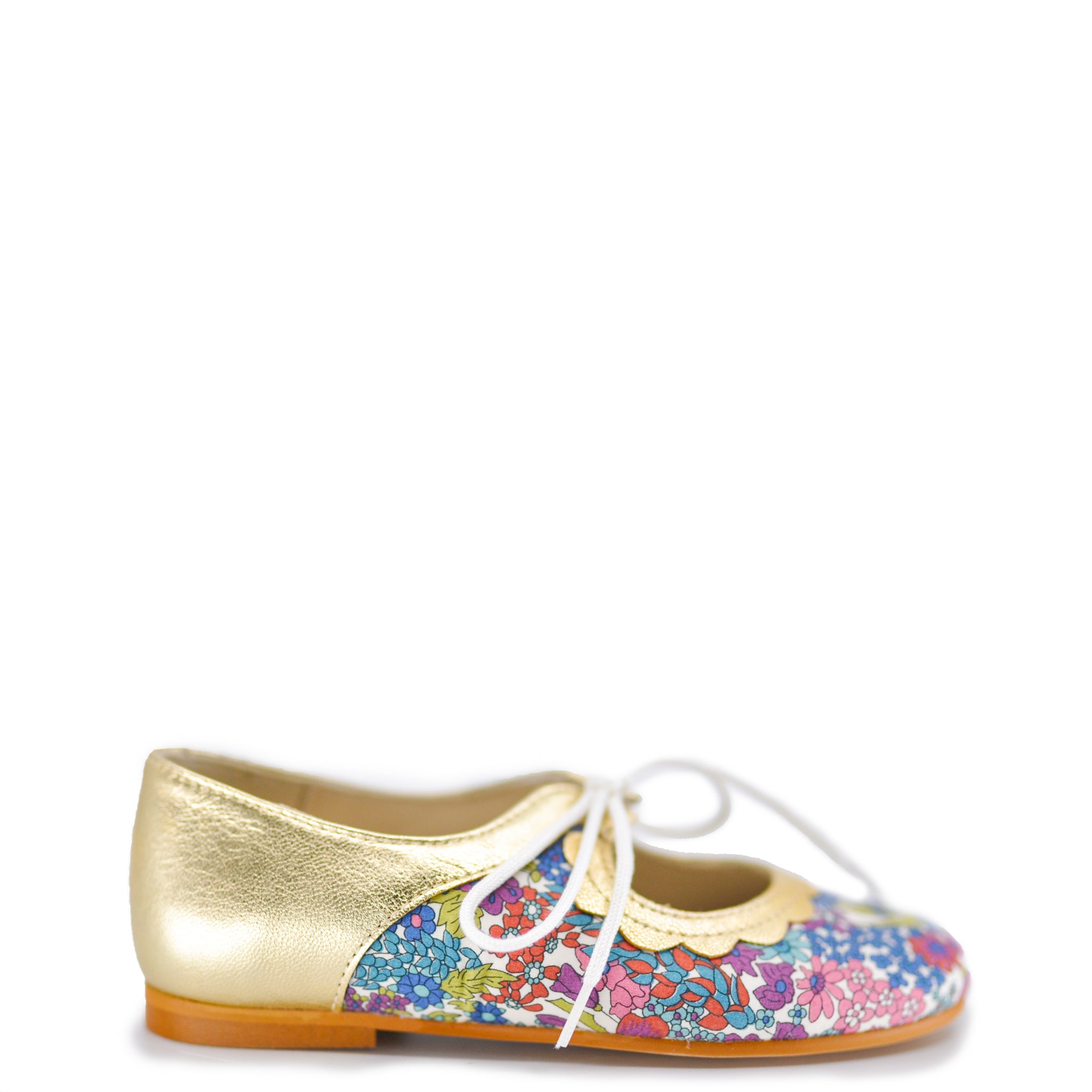 Sonatina Floral Scalloped Mary Jane Shoes - Elegant Women's Flats for Weddings, Parties & Vintage Style Outfits