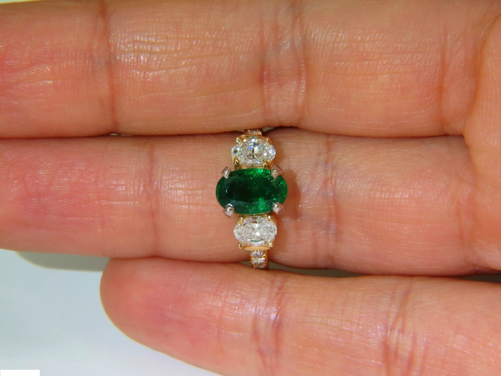 3.20ct Natural Emerald and Diamond Ring in 14K Gold - Classic Elegance for Engagement, Wedding, or Anniversary Gifts (Zambian Emerald, A+ Quality)