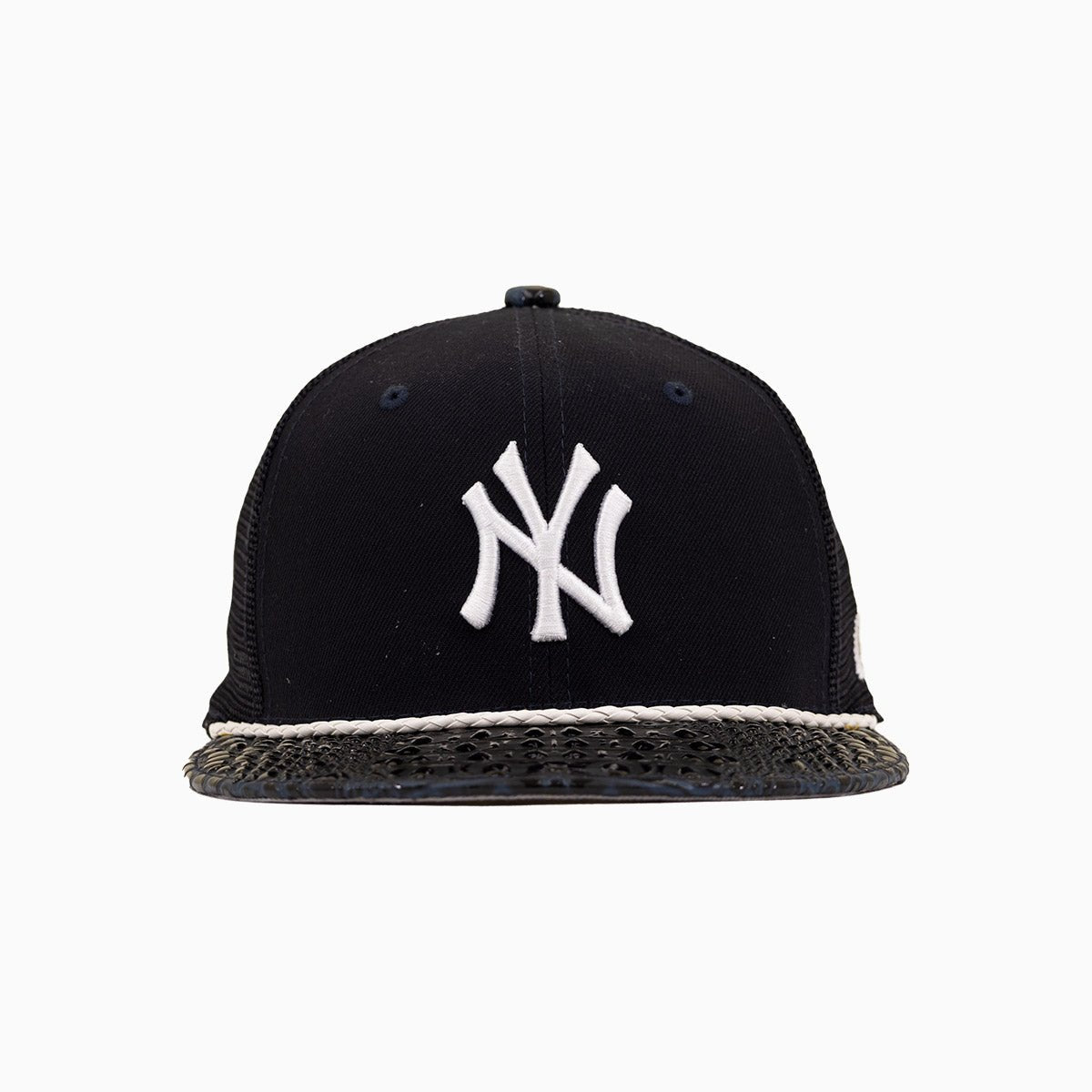 Breyer's Buck 50 New York Yankees Trucker Hat With Leather Visor - Adjustable Snapback Cap for Baseball Fans - Perfect for Games, Tailgating & Streetwear Fashion