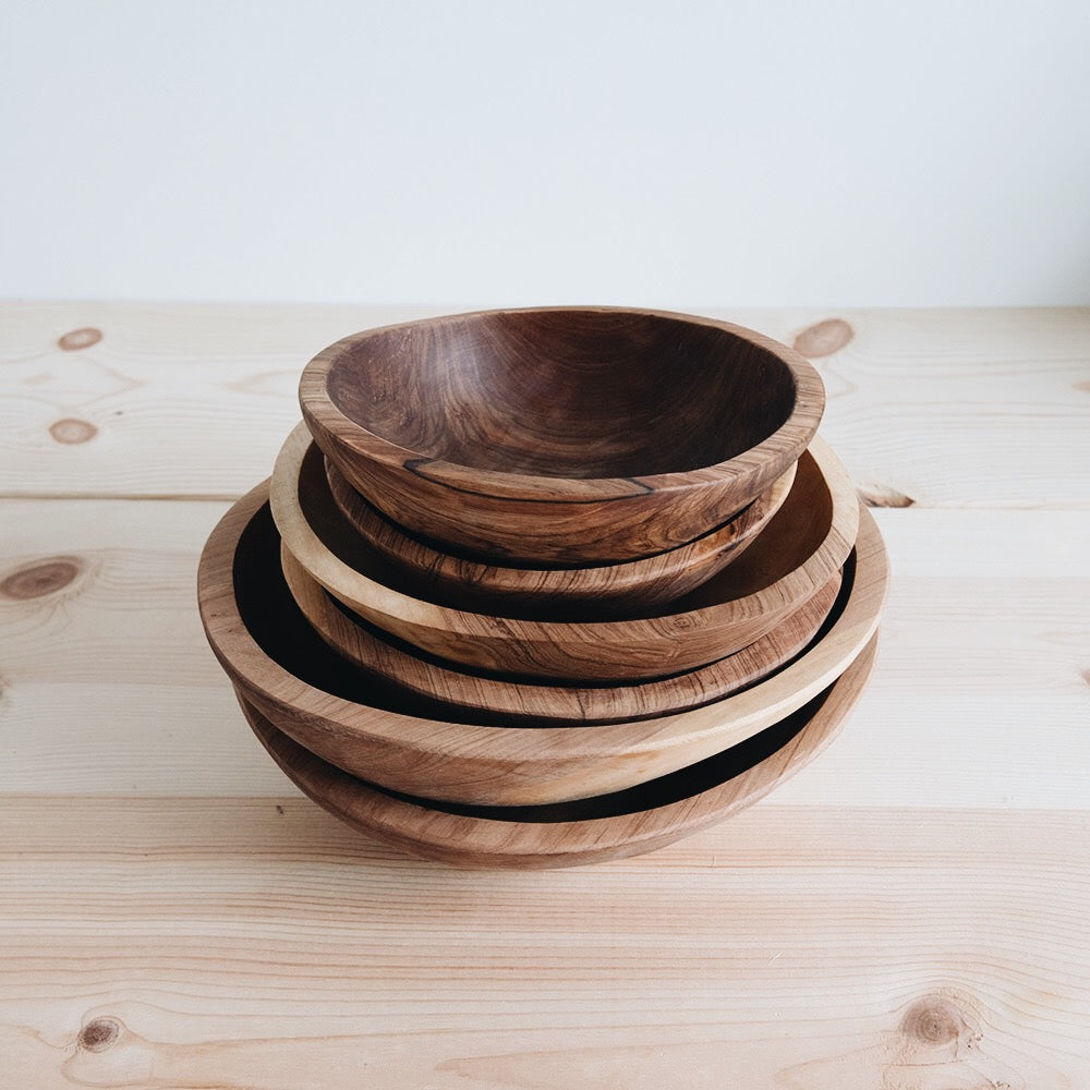 Hand Carved Wild Olive Wood Bowl - Medium Size, Natural Wooden Serving Bowl for Salads, Fruits, Nuts - Perfect for Kitchen, Dining Table & Rustic Home Decor