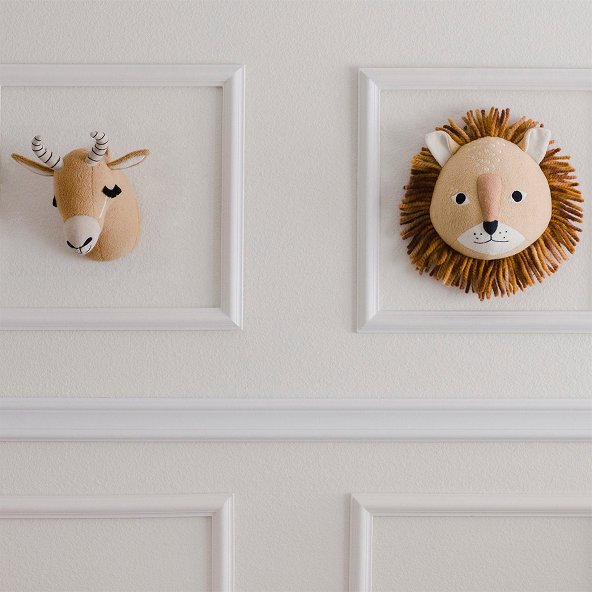 Cute Lion Plush Head Wall Decor for Nursery & Kids Room - Soft Animal Plaque for Baby Shower Gifts & Nursery Decoration