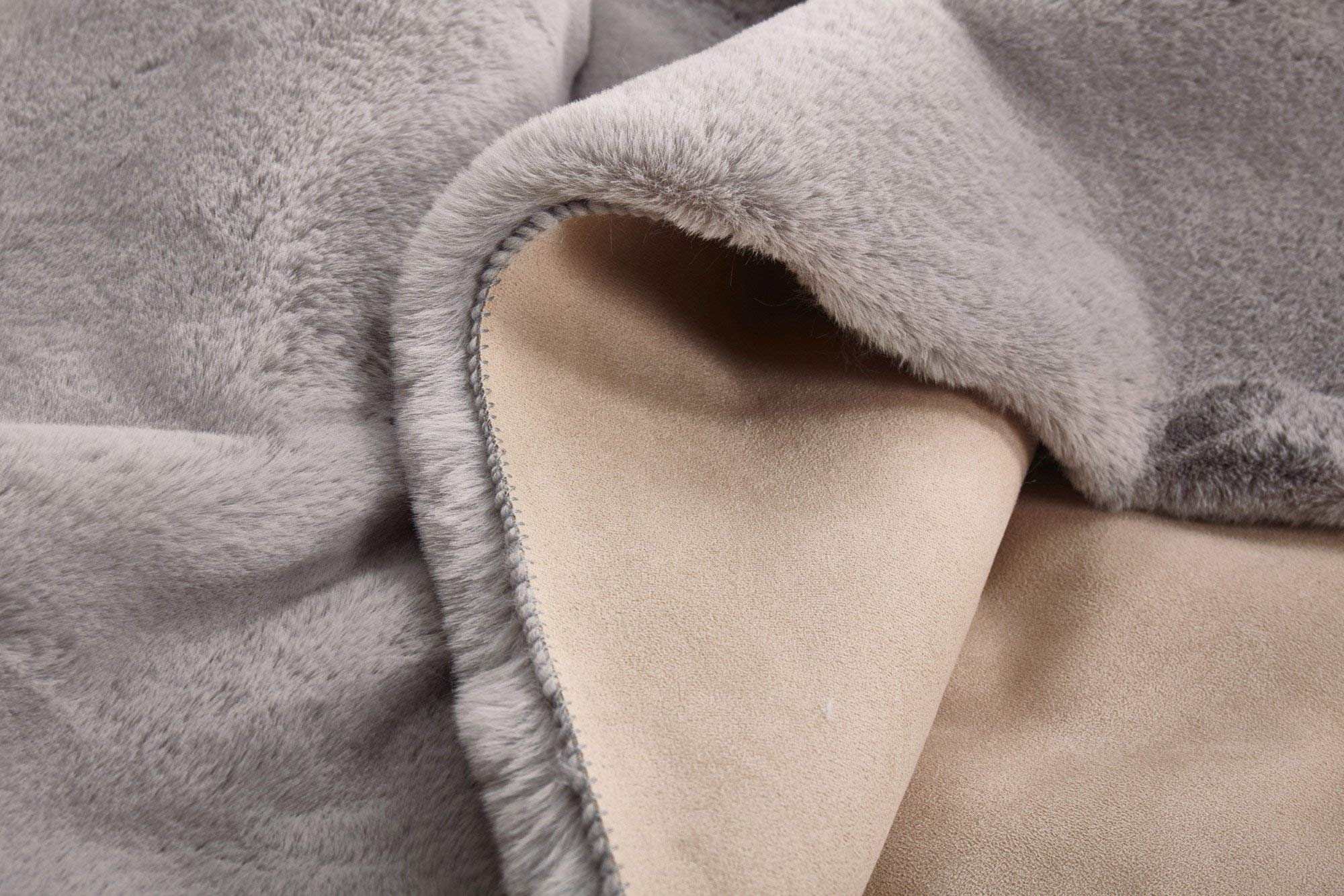Luxury Soft Faux Fur Chinchilla Area Rug - Plush & Cruelty-Free - Perfect for Living Room, Bedroom, and Cozy Home Decor