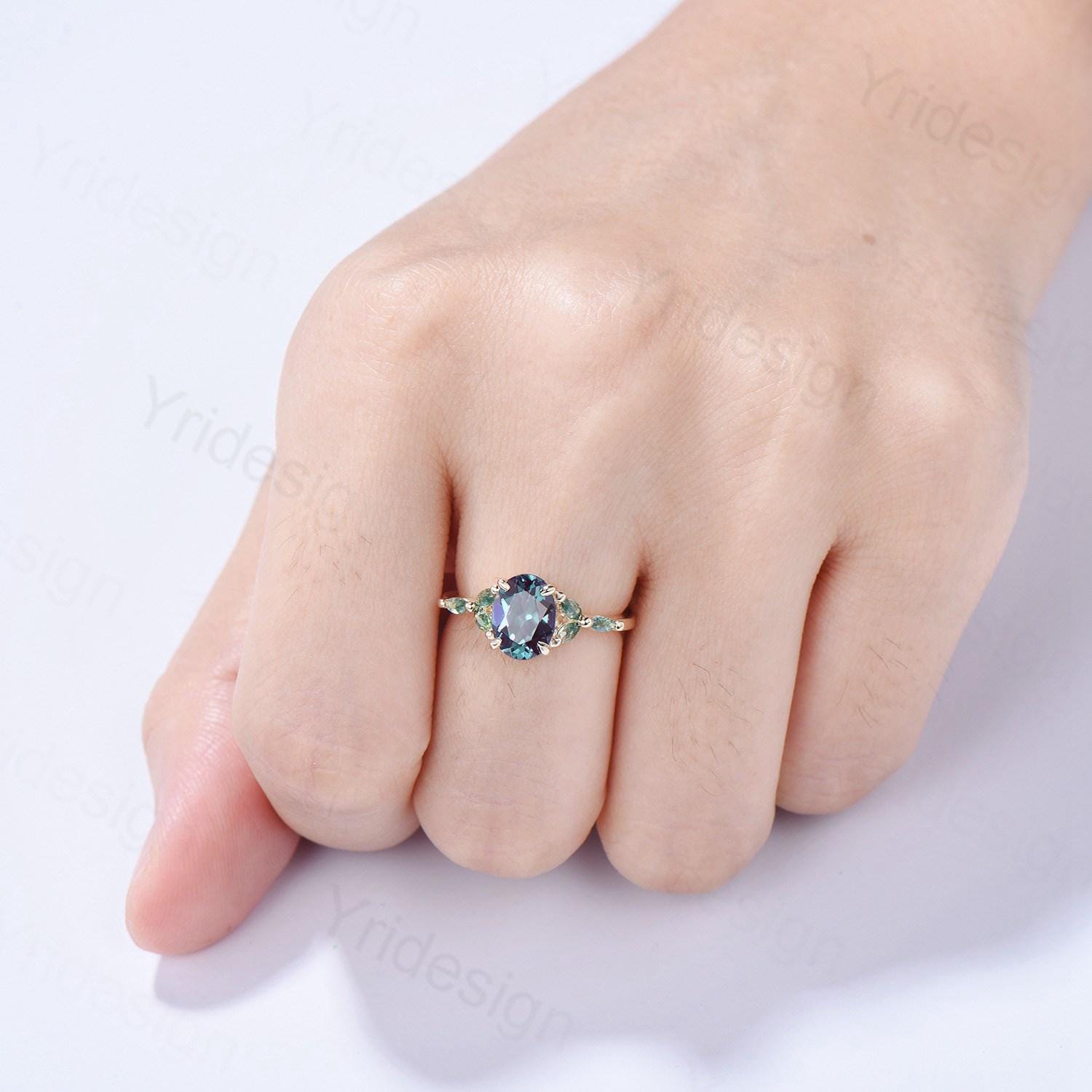 1.5CT Oval Cut Alexandrite & Marquise Green Moss Agate Art Deco Engagement Ring in 14K Yellow Gold - Women's Promise, Anniversary & Bridal Jewelry Gift for Weddings, Proposals & Special Occasions