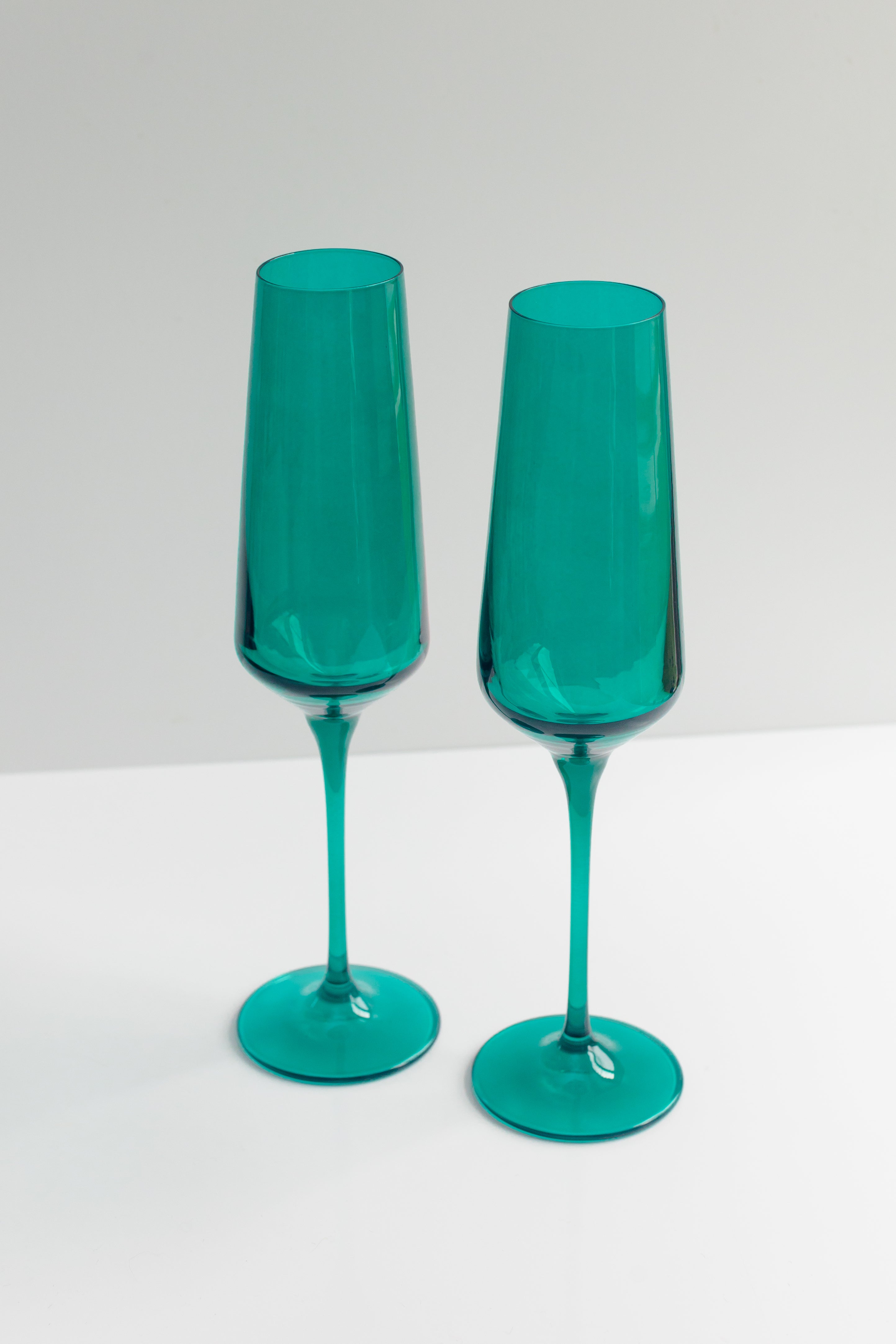Elegant Estelle Colored Champagne Flute Set of 2 - Emerald Green Glassware for Wedding, Party & Romantic Celebrations