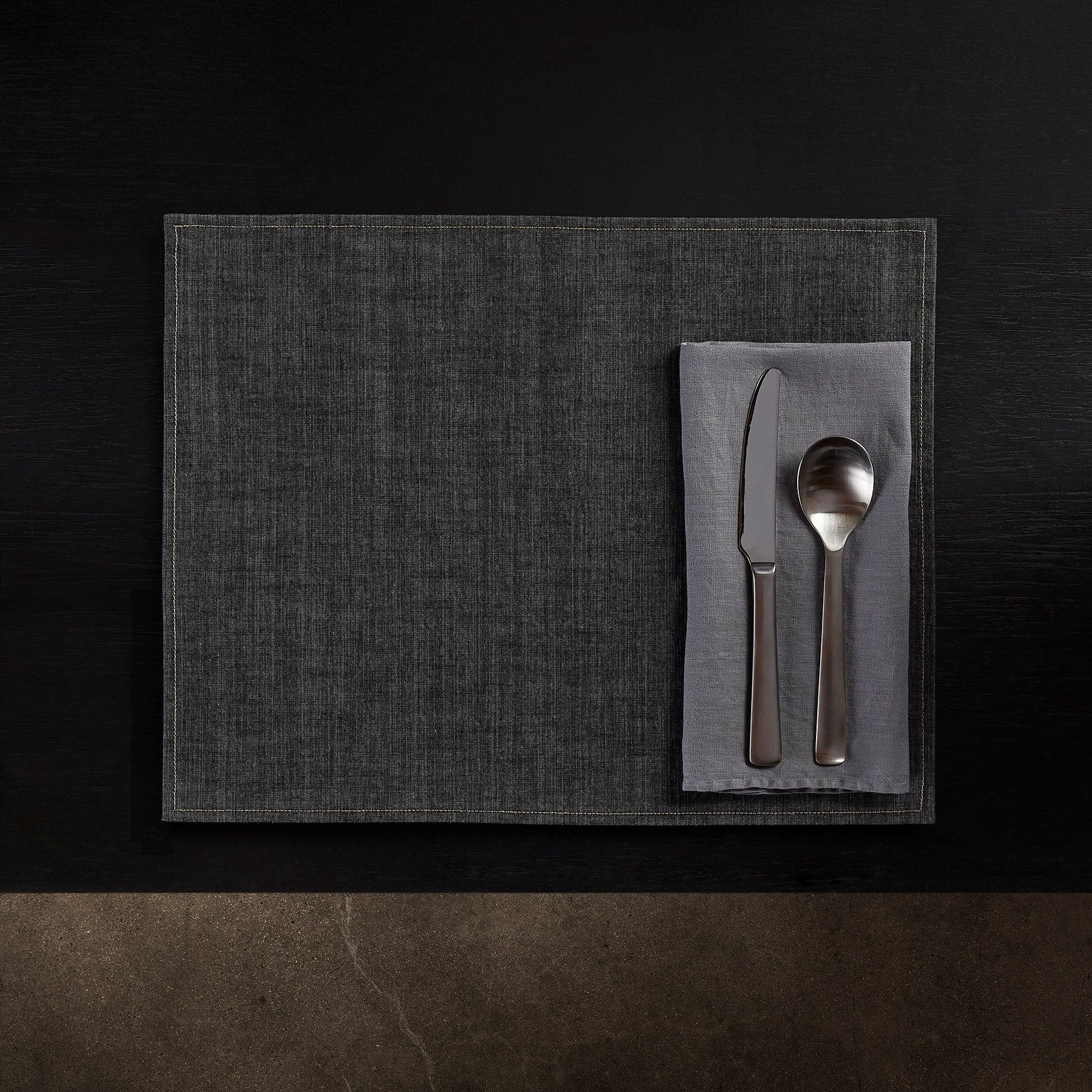 Premium Solid Linen Table Napkins Set - Soft & Absorbent Breeze Collection - Perfect for Dinner Parties, Weddings & Upscale Restaurants
