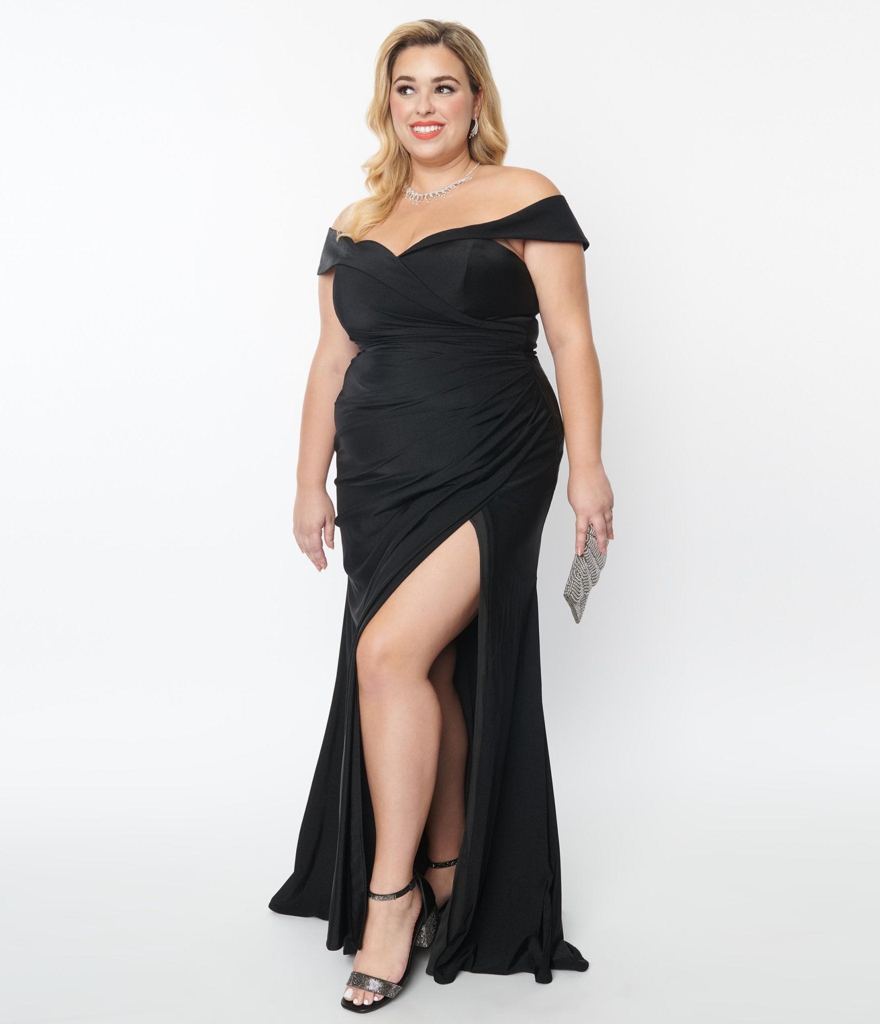Elegant Plus Size Black Off The Shoulder Maxi Dress for Women - Perfect for Weddings, Parties & Special Occasions