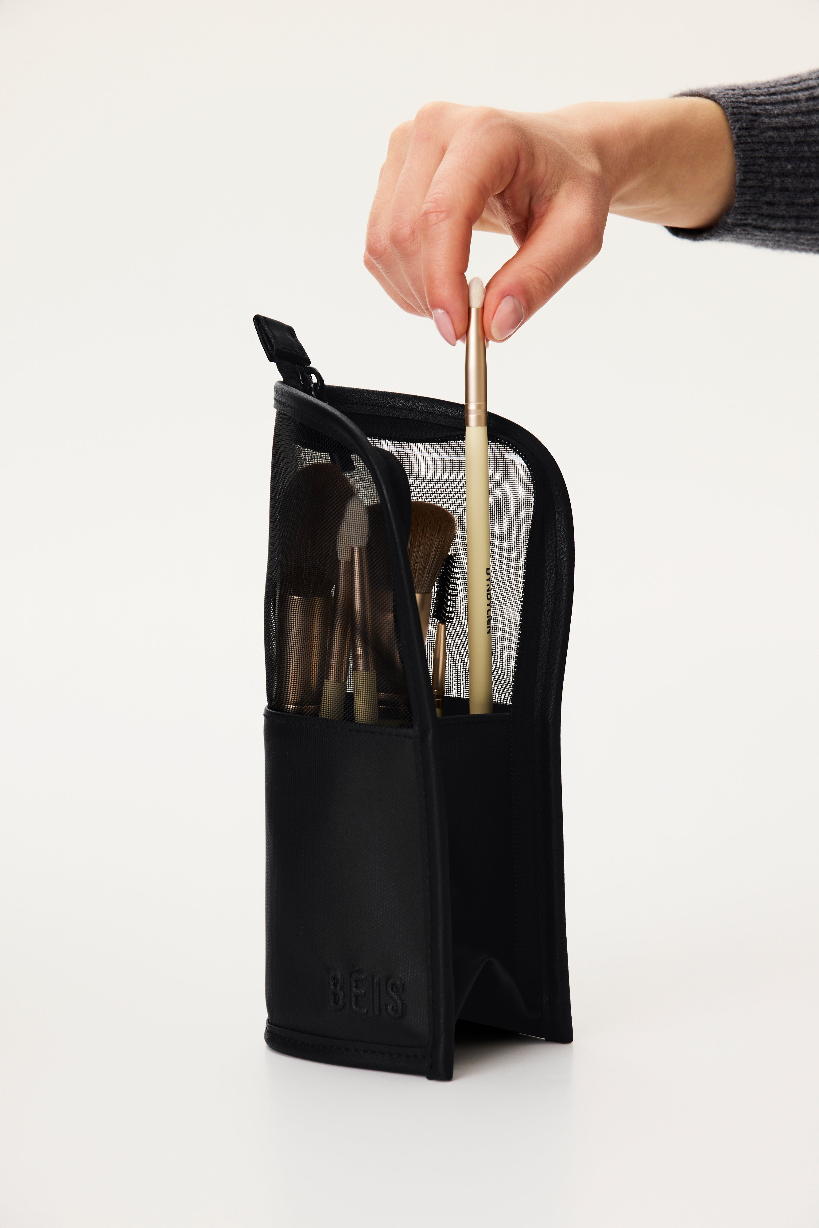 Premium Black Makeup Brush Pouch - Travel-Friendly Cosmetic Organizer for Brushes & Beauty Tools | Perfect for Home, Travel & Professional Makeup Artists