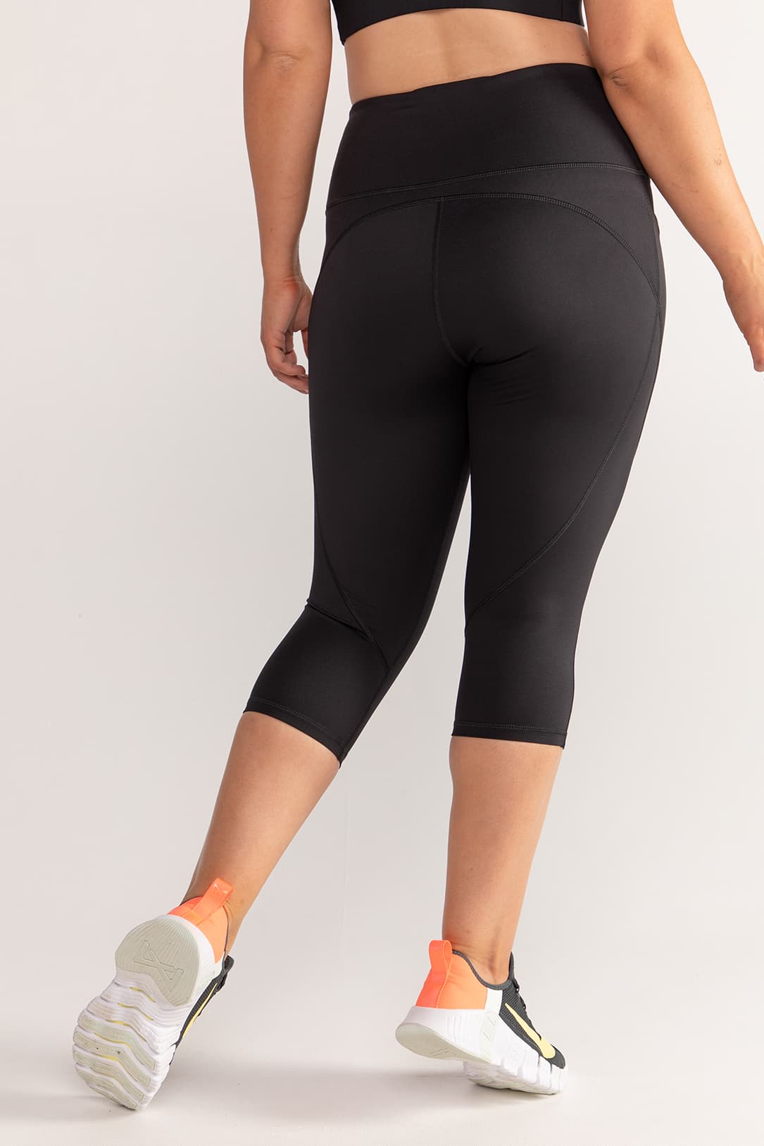 Training Pocket Move 3/4 Length Leggings for Women - Black | High Waist Workout Yoga Pants with Side Pockets | Perfect for Gym, Running & Lounge Wear