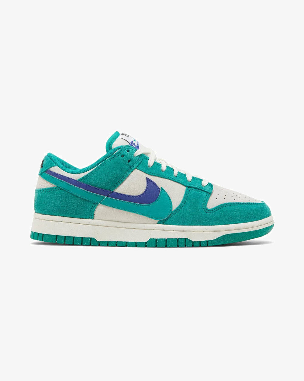 Nike Dunk Low SE 85 Double Swoosh Sneakers in Neptune Green - Stylish Retro Basketball Shoes for Men & Women | Perfect for Casual Wear, Street Fashion & Sneaker Collectors