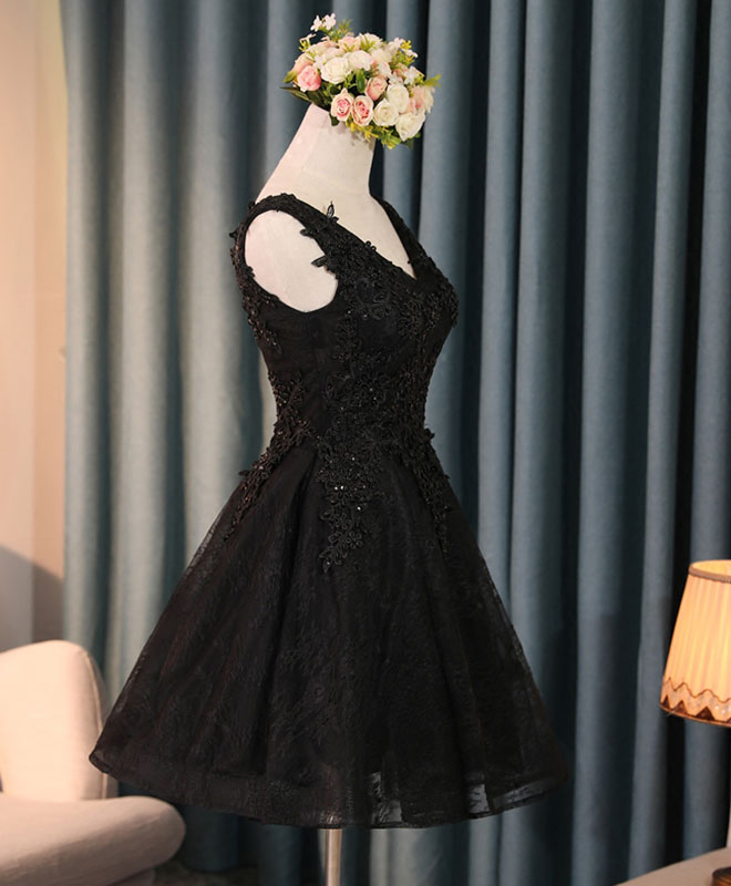 Elegant Black V-Neck Lace Short Prom Dress - Sexy Homecoming Party Gown for Women - Perfect for Prom Night, Homecoming Dance & Special Occasions