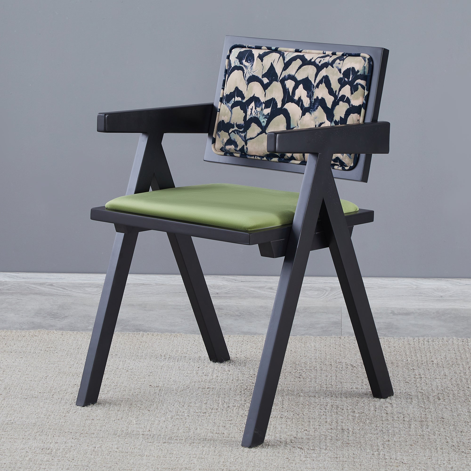 Solid Wood Dining Chairs with Armrests - Natural Rubber Wood & Rattan Woven Design for Kitchen, Dining Room, or Outdoor Patio