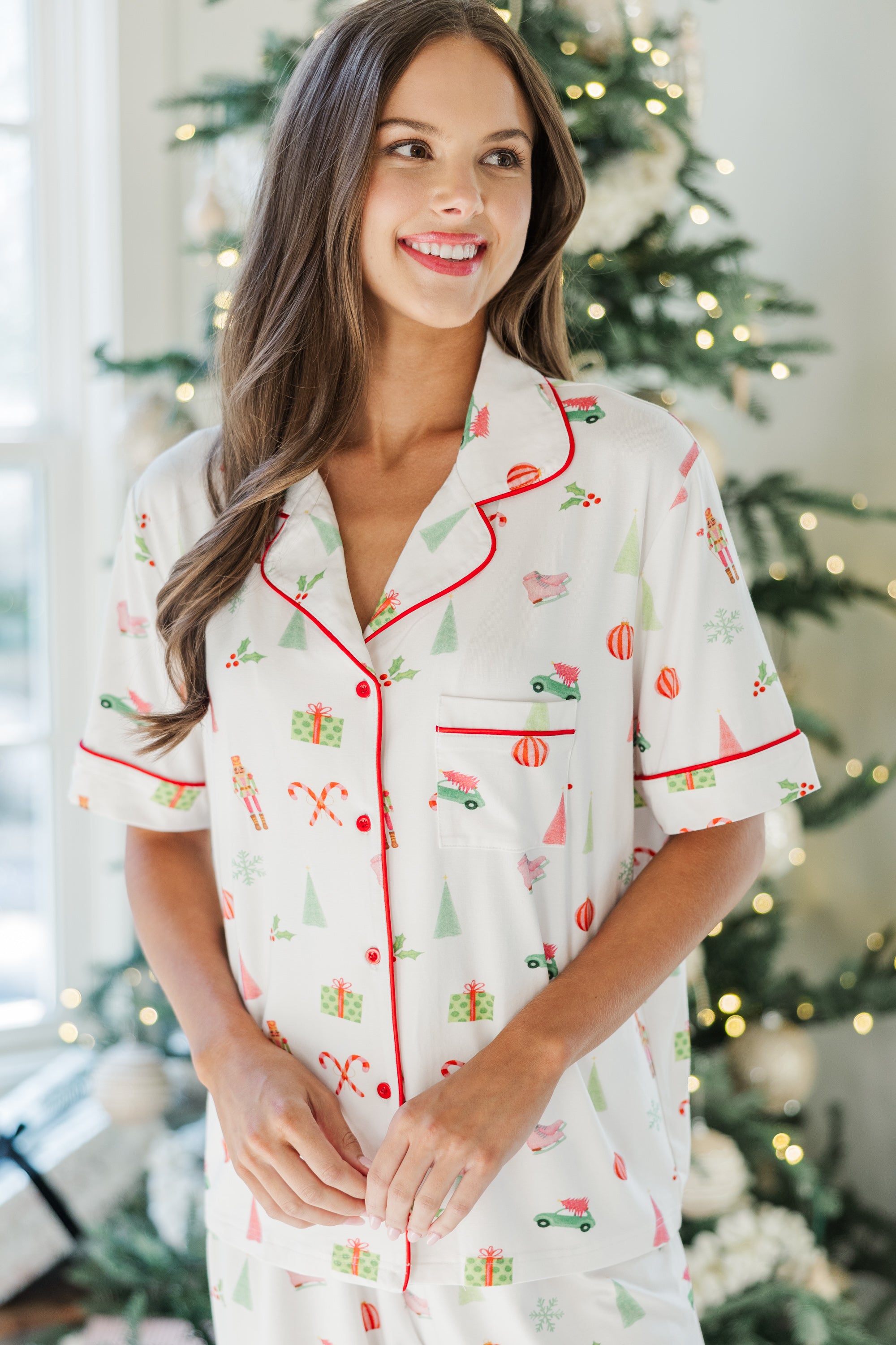 Dream Big White Holiday Print Short Sleeve Bamboo Pajama Set for Women - Soft & Breathable Sleepwear for Summer Nights, Loungewear, and Relaxation at Home