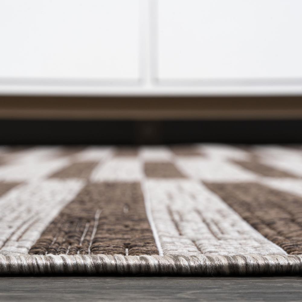 Stylish Sukie Modern Offset Stripe Indoor Outdoor Area Rug - Perfect for Living Room, Patio & Bedroom Decor