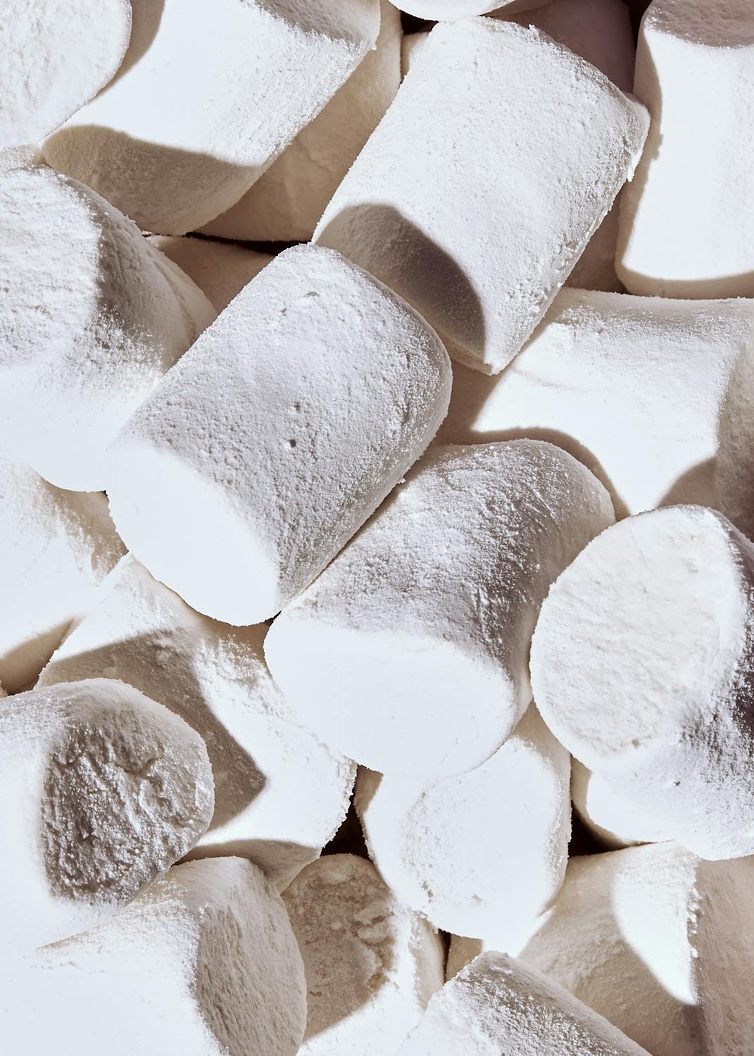 KoRo Vegan Marshmallows 500g - Extra Large Soft & Sweet Vanilla Flavored Marshmallows - Perfect for Hot Chocolate, Campfire S'mores & Baking Desserts