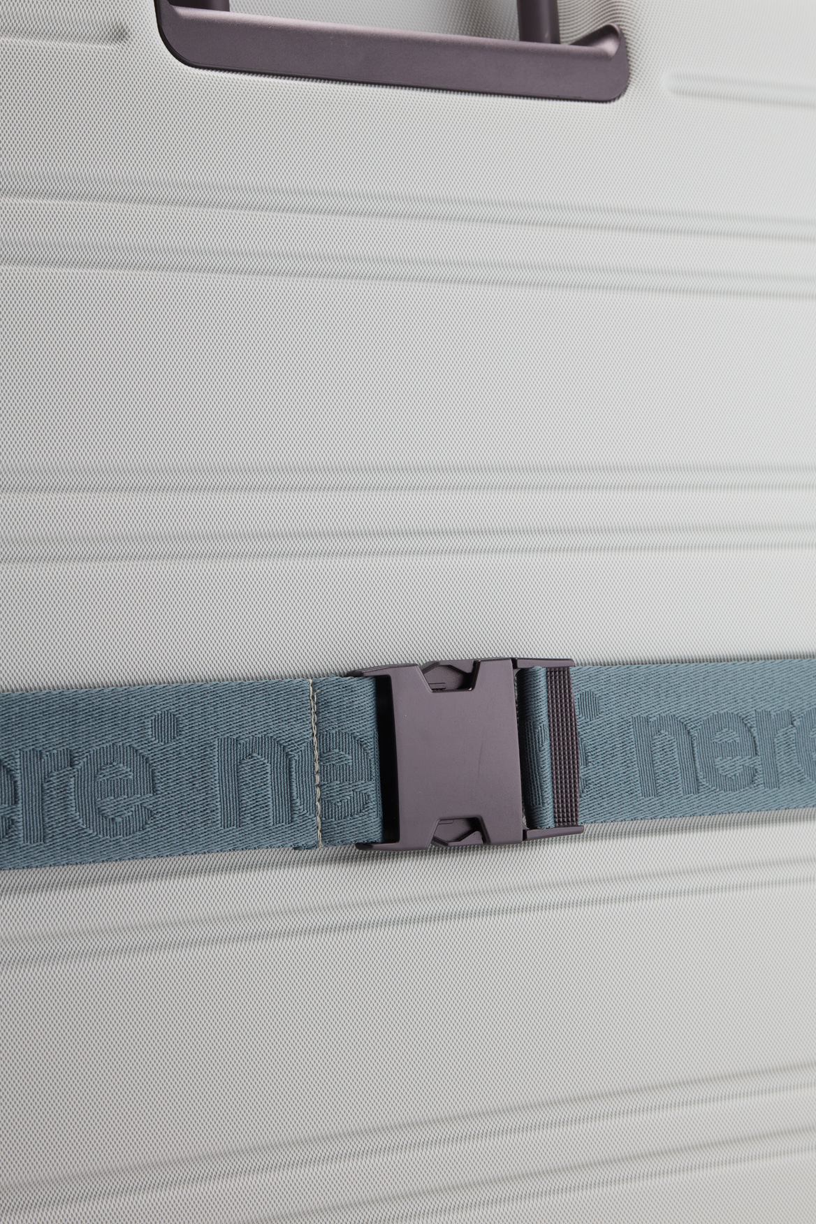 Nere Adjustable Luggage Strap 3219281 - Secure Travel Belt for Suitcases & Bags - Perfect for Airports, Train Travel & Vacation Packing