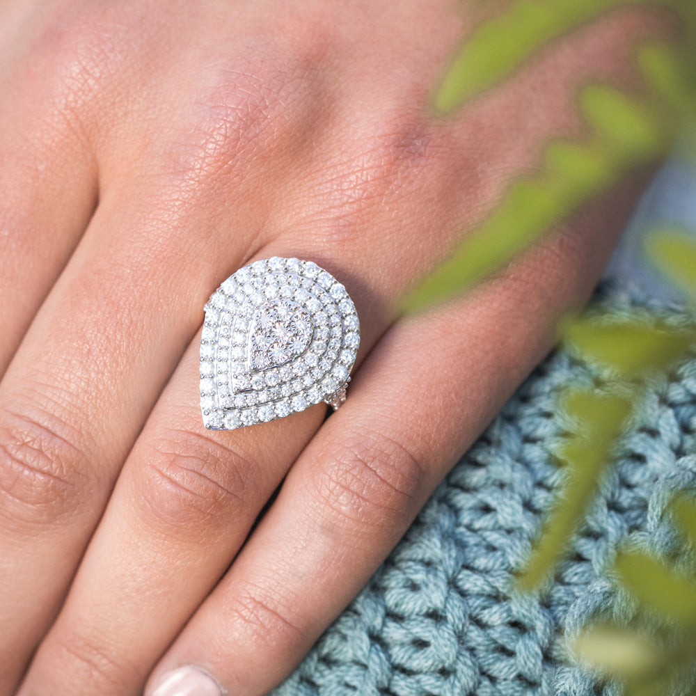 2 Carat Diamond Pear Shaped Cluster Ring - Sterling Silver & 9ct Yellow Gold Wedding Engagement Ring for Women - Perfect for Proposals, Anniversaries & Special Occasions