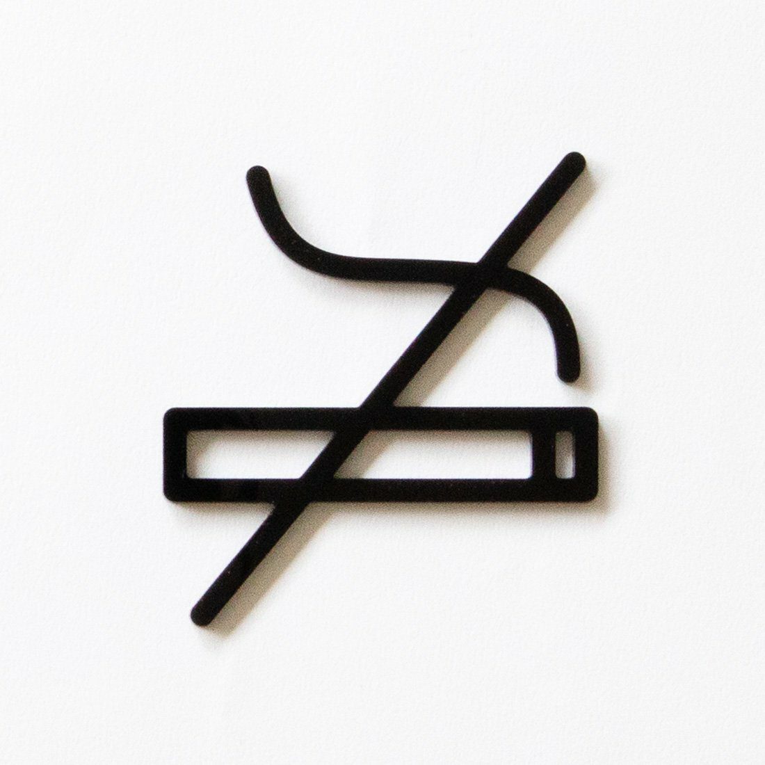 MOHEIM No Smoking Sign - Black Metal No Smoking Sign for Office, Restaurant, and Public Spaces - Durable and Stylish No Smoking Signage