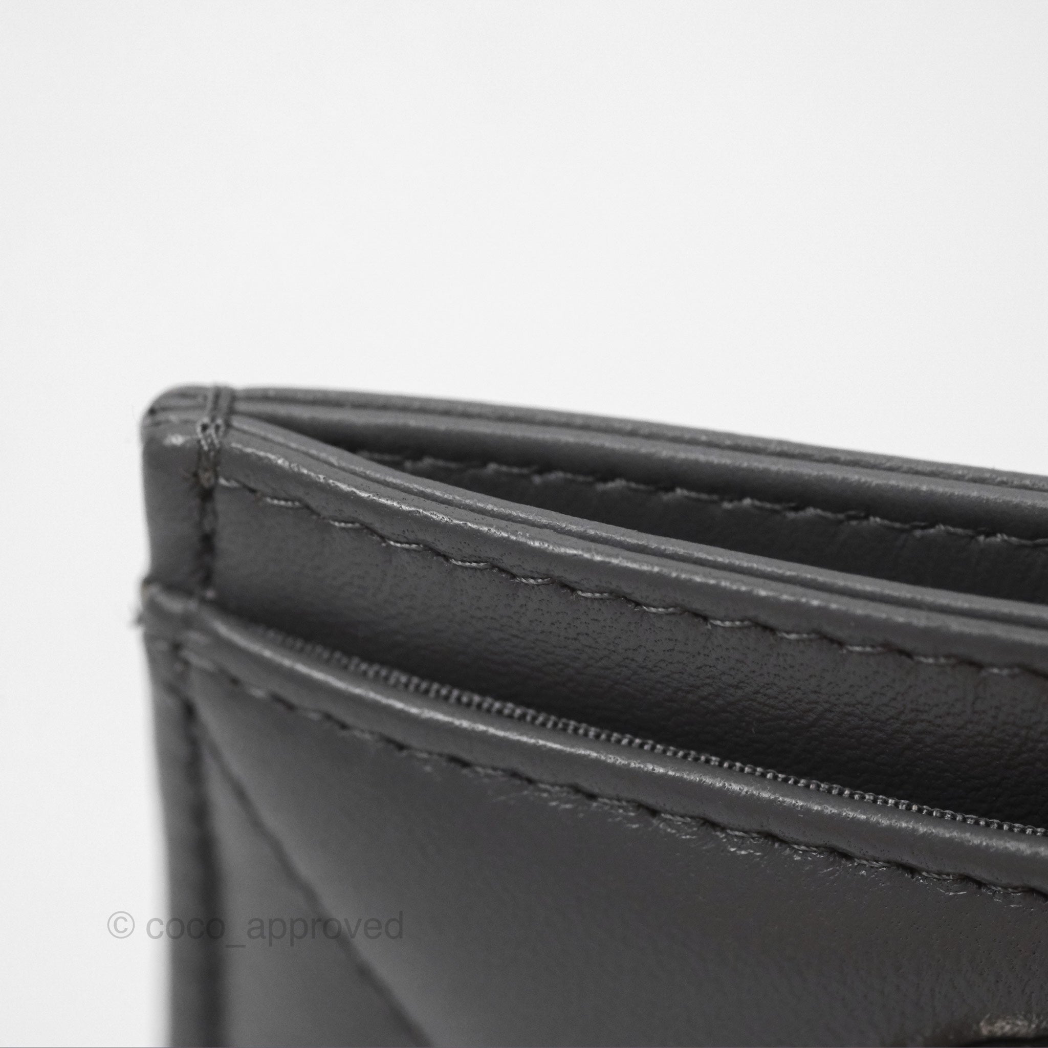 Chanel 19 Quilted Grey Leather Card Holder with Silver Hardware - Luxury Compact Wallet for Everyday Use & Travel