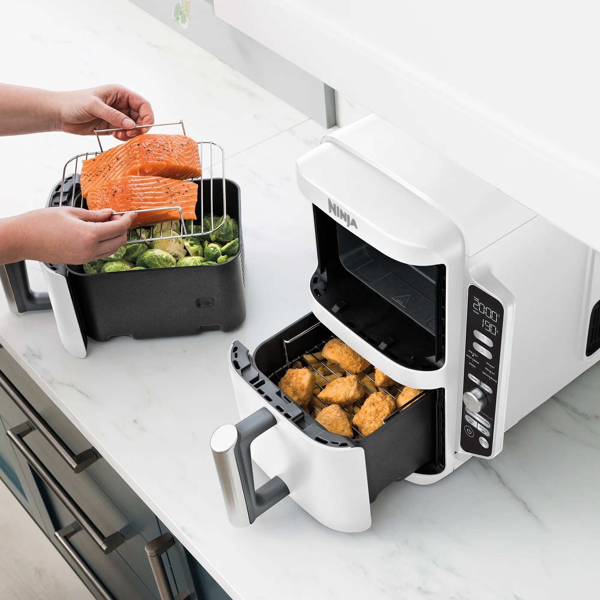 Ninja DoubleStack XXXL 9.5L 2 Drawer Air Fryer - Large Capacity Air Fryer Oven for Family Cooking, Healthy Oil-Free Frying, Baking & Roasting - Perfect for Home Kitchen, Parties & Meal Prep