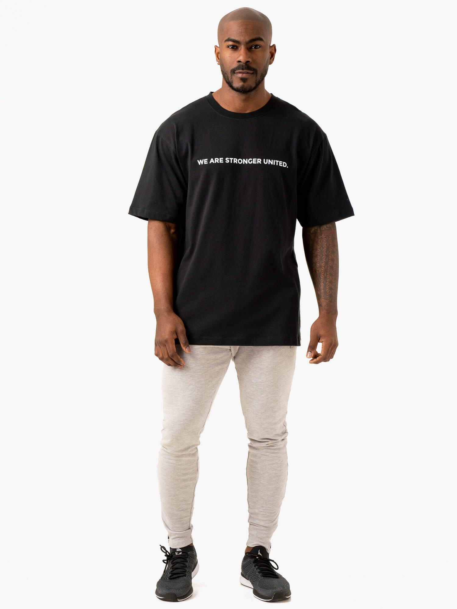 Stronger United Oversized T-Shirt for Men & Women - Soft Cotton Black Graphic Tee - Casual Streetwear & Lounge Wear