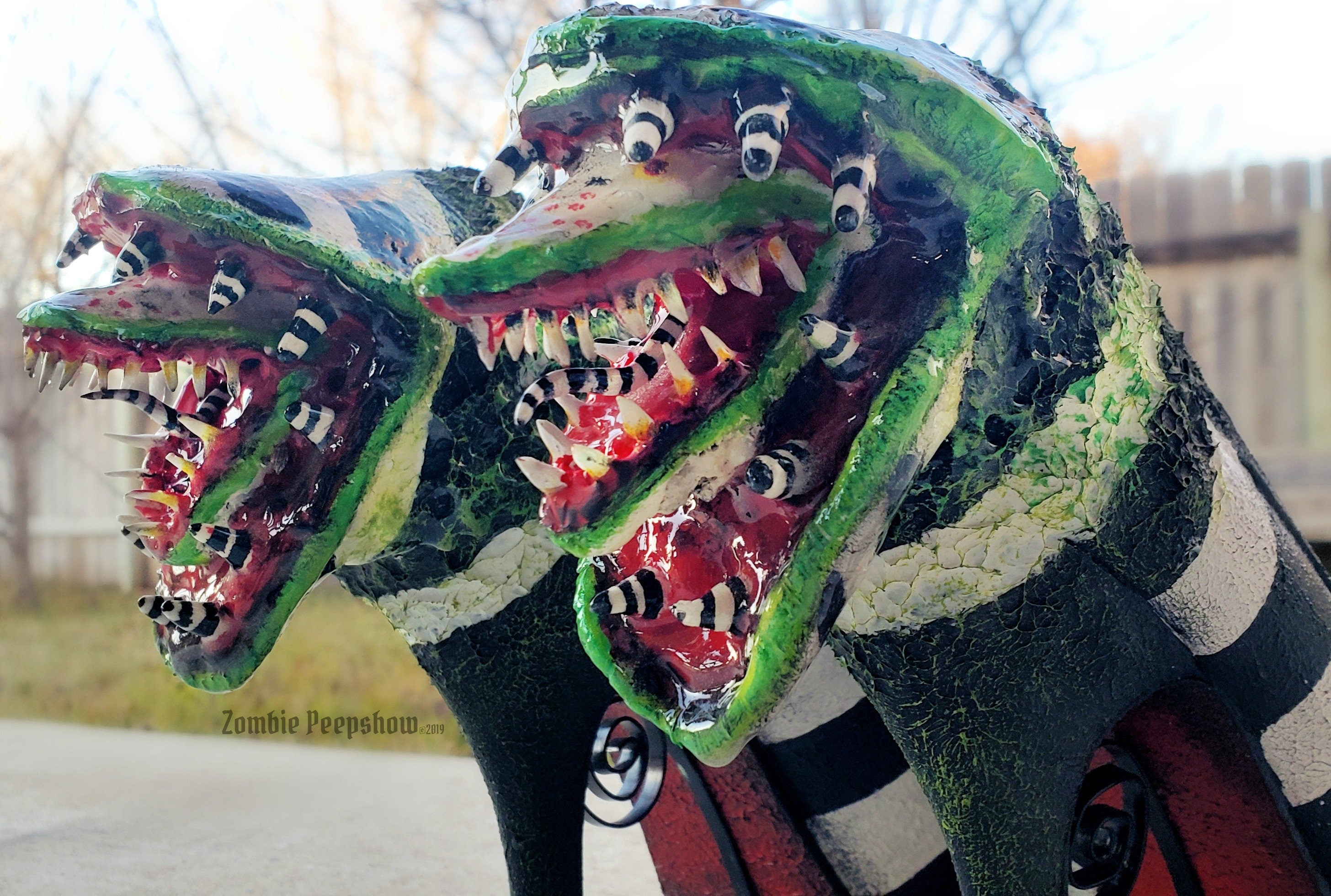 Striped Sandworm Creature Pumps - Unique Collectible Toy for Kids & Adults - Perfect for Halloween Decor, Cosplay, and Fantasy Collections