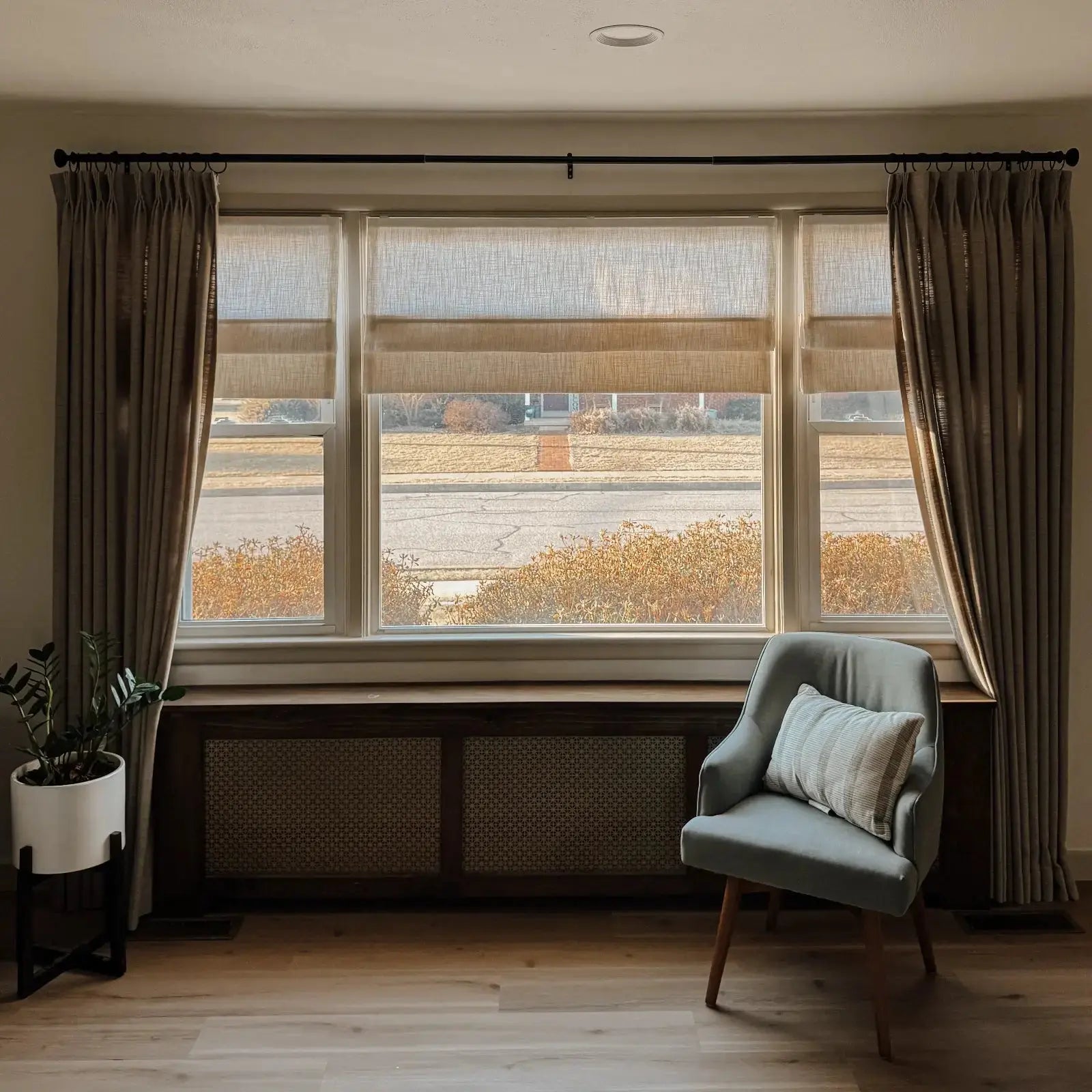 Isabella Cord Lift Cotton Roman Shade - Blackout Window Treatment for Living Room, Bedroom & Nursery - Easy Pull Cord Operation for Smooth Adjustments