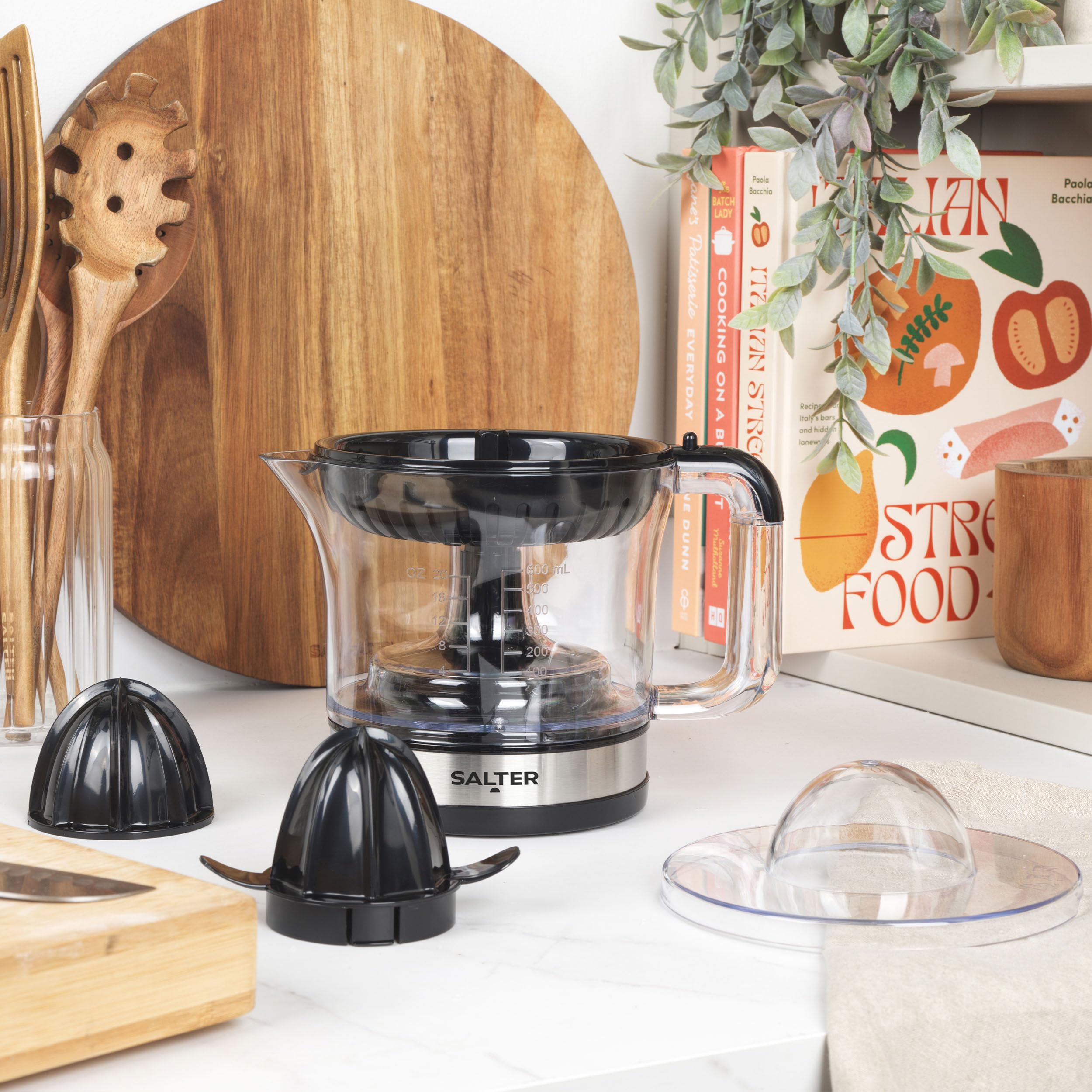 Salter EK5025 Electric Citrus Juicer - 600ml BPA-Free Fruit Juice Extractor with 2 Juicing Cones, Adjustable Pulp Control for Smooth or Chunky Juice | Perfect for Baking, Cocktails, Breakfast & Healthy Living
