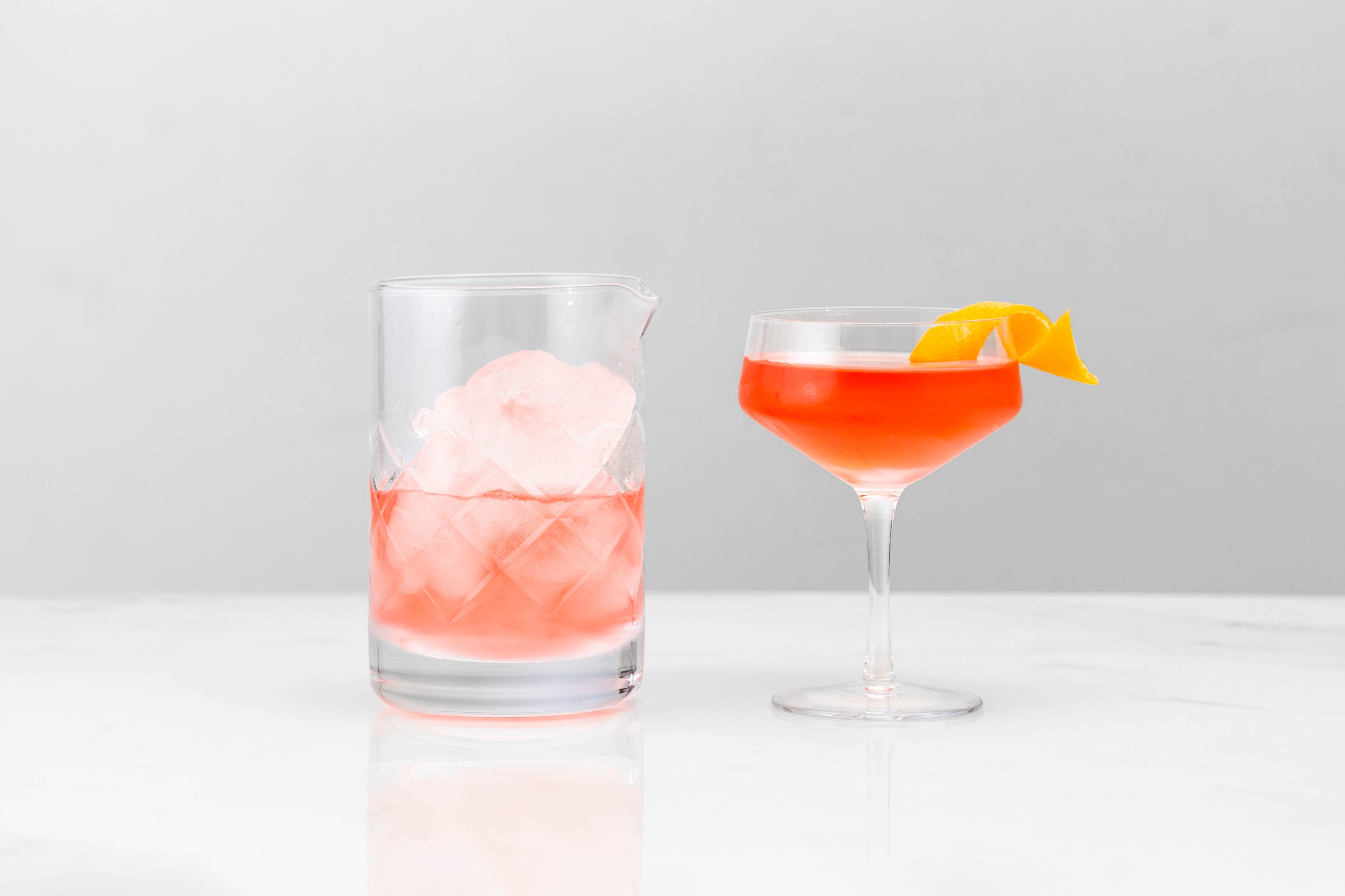Premium Deco Cocktail Mixing Glass - 16oz Bar Mixing Glass for Craft Cocktails, Old Fashioned & Martini - Perfect for Home Bartenders & Professional Bars
