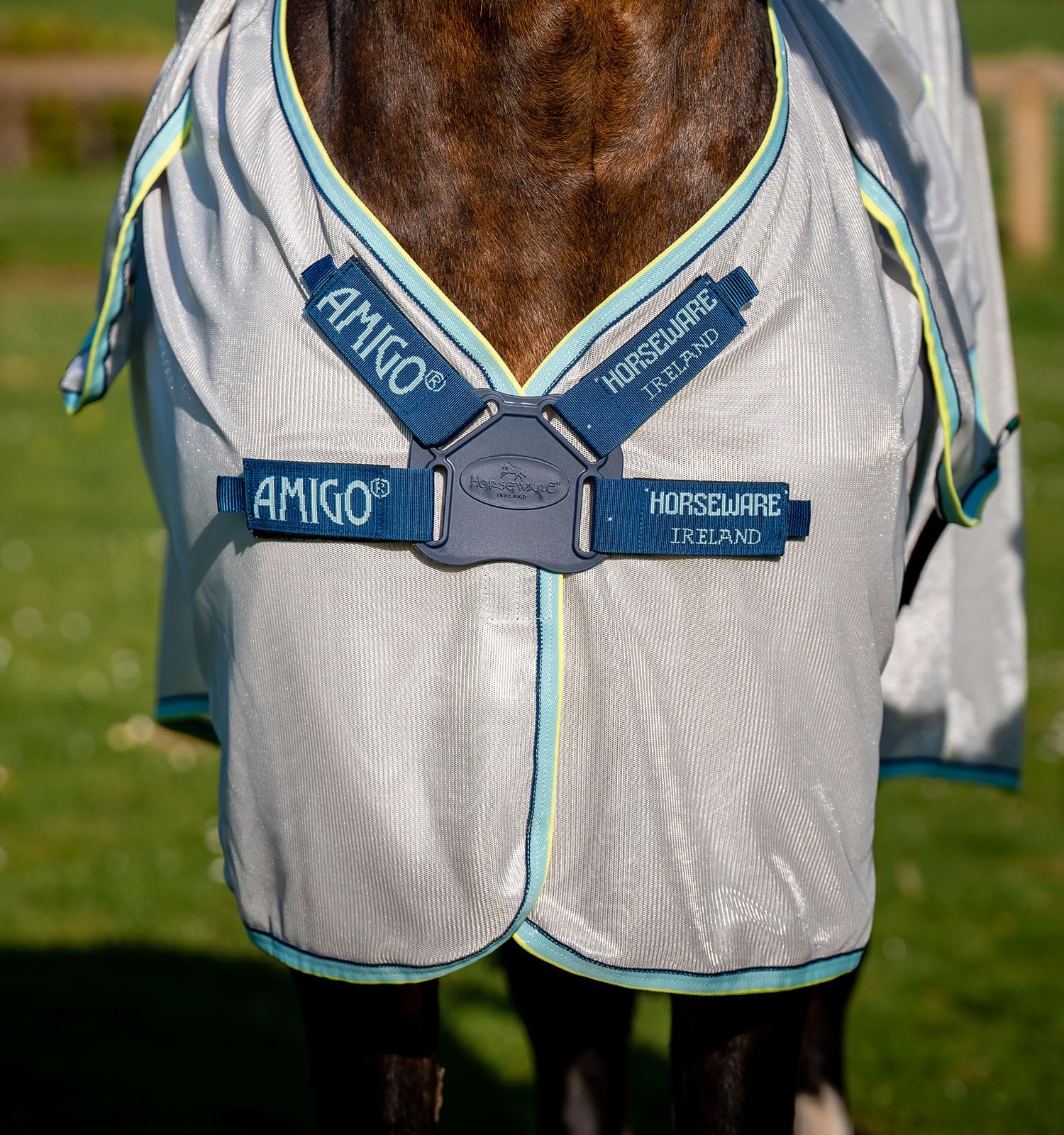 Horseware® Amigo® XL Bug Rug Fly Sheet with Disc Front Closure - Lightweight 0g Protection for Horses - Ideal for Summer Riding, Pasture, and Fly Control