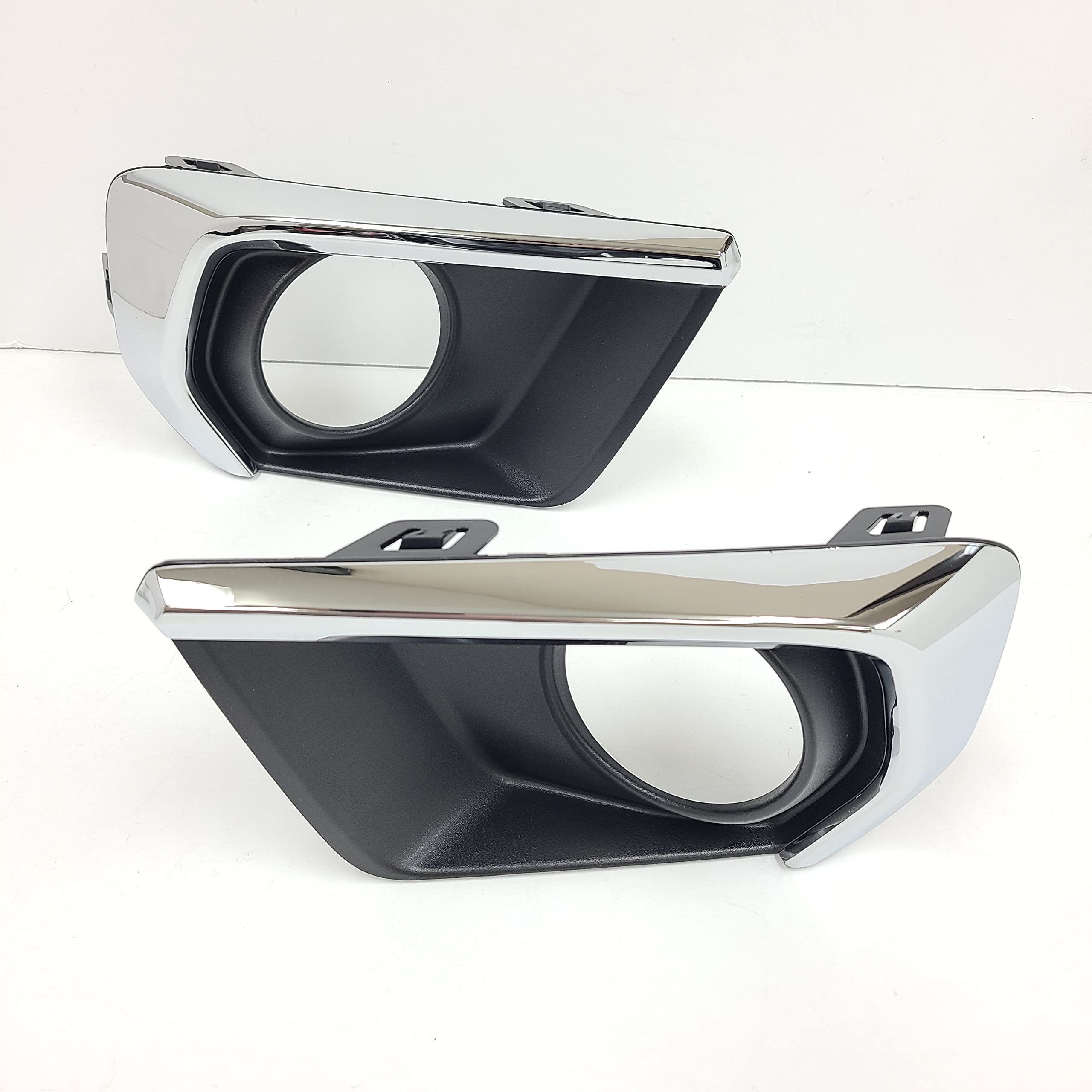 2021-2022 Chevy Colorado Fog Lights Set - OE Style Clear Lens Halogen Fog Lamps Assembly - Perfect for Night Driving & Off-Road Adventures
