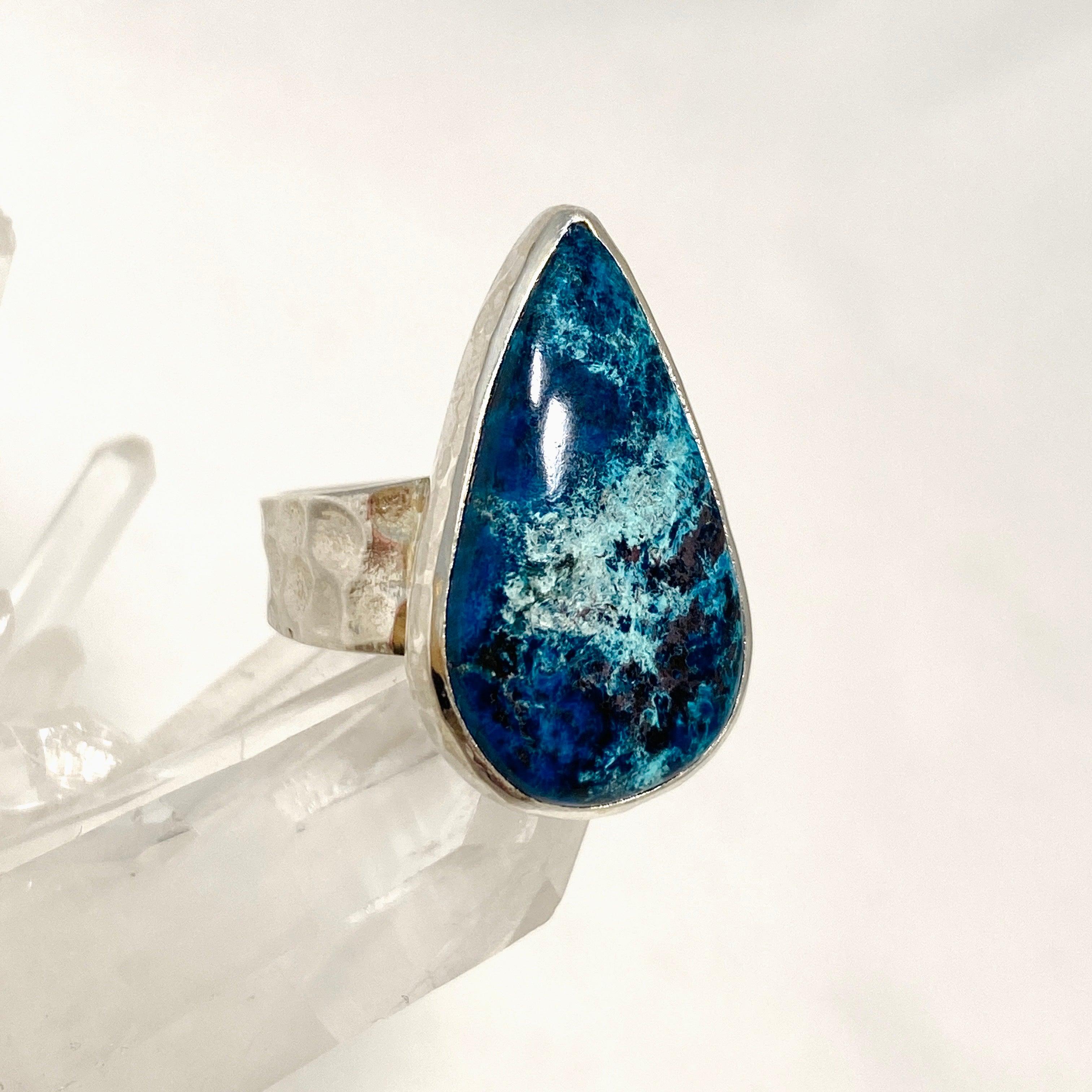 Shattuckite Teardrop Ring with Hammered Band - Size 8 Blue Gemstone Jewelry KRGJ3218 - Perfect for Boho Chic Outfits & Spiritual Healing