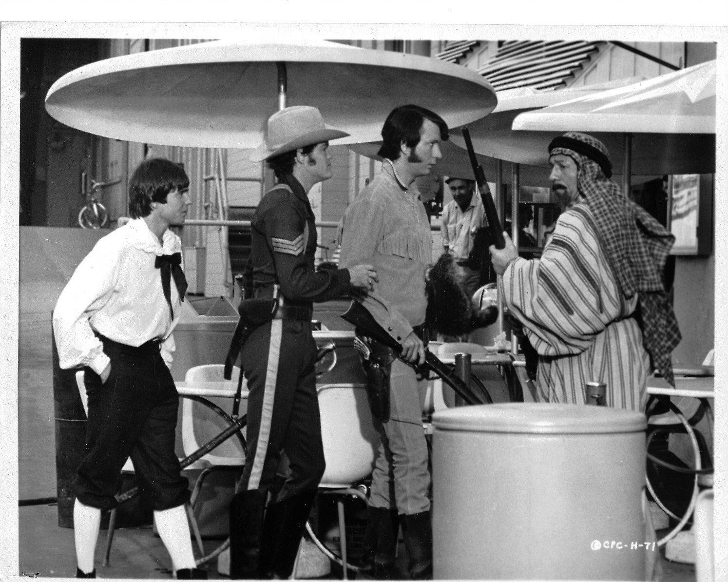 Vintage Monkees 8x10 Glossy Photo Collectible F4705 - Perfect for Music Memorabilia Displays, Fan Collections & Retro Room Decor