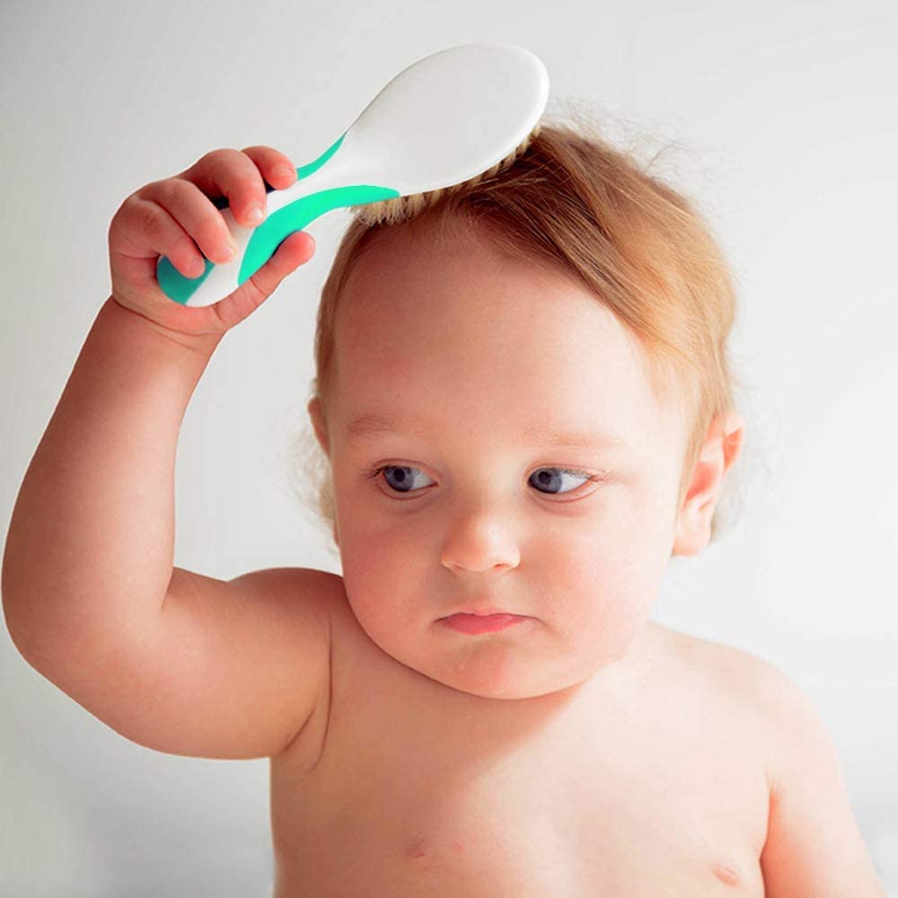 **Soft Bristle Baby Hair Brush & Comb Set for Newborns & Toddlers – Cradle Cap Brush, Gentle Hair Care, Perfect Baby Shower Gift (Green) – Ideal for Daily Grooming & Cradle Cap Treatment**