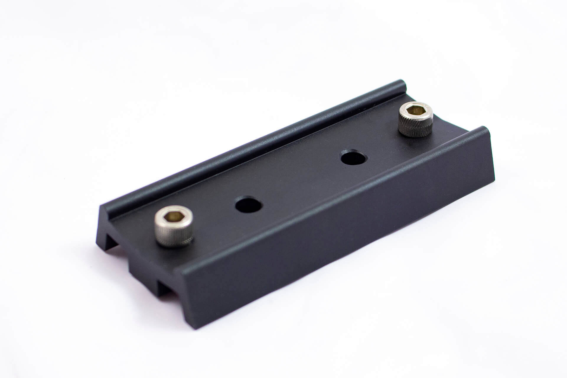 Lunt 100mm Dovetail Bar - Aluminum Telescope Mounting Accessory for Astronomy & Astrophotography | Perfect for Telescope Alignment & Stability