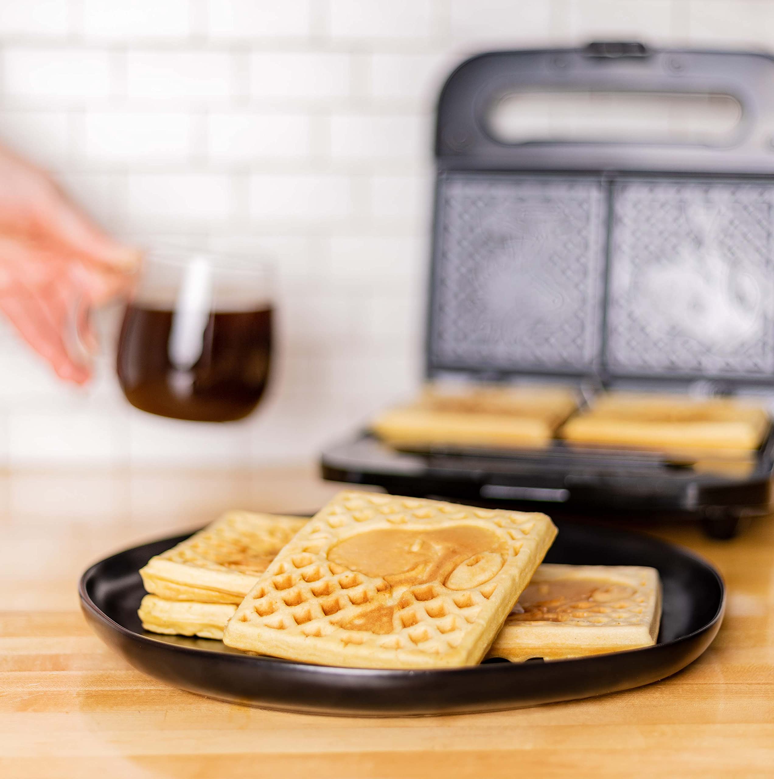 Peanuts Waffle Maker by Uncanny Brands - Create Snoopy & Woodstock Shaped Waffles - Non-Stick Electric Kitchen Appliance for Breakfast, Kids Parties & Themed Events