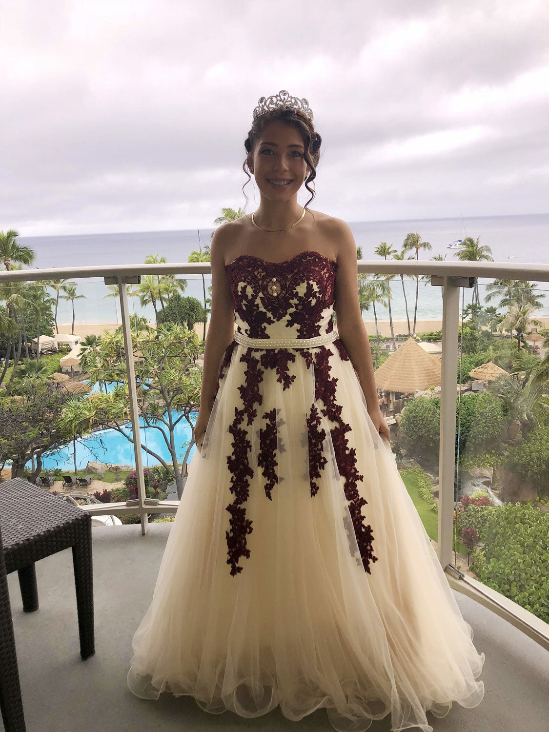 Elegant Burgundy Sweetheart Neckline Tulle Long Prom Dress for Women | Formal Evening Gown for Homecoming, Wedding, and Special Occasions