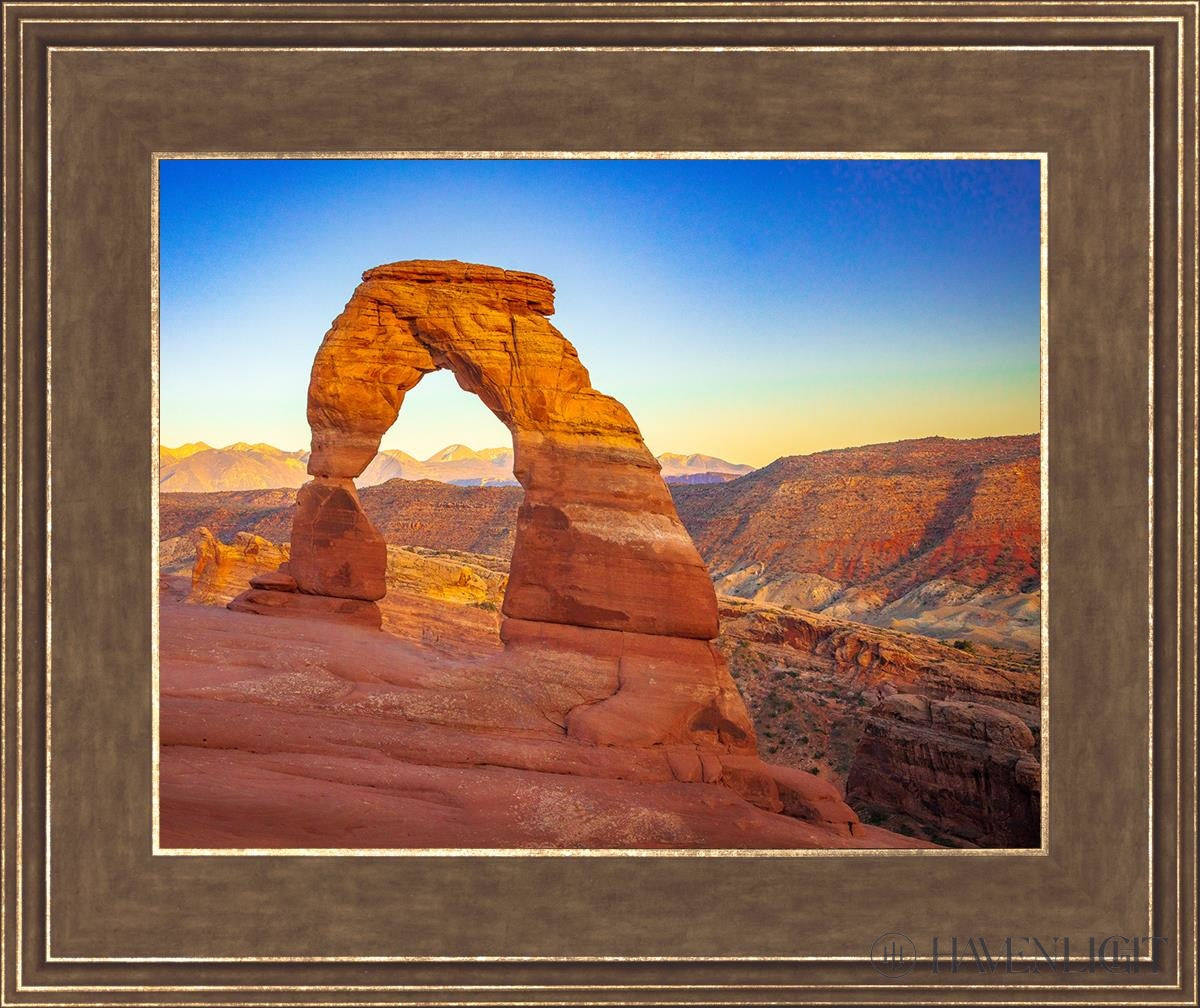 Delicate Arch Utah - Stunning Natural Sandstone Formation for Hiking & Photography | Perfect for Outdoor Adventures & Travel Souvenirs