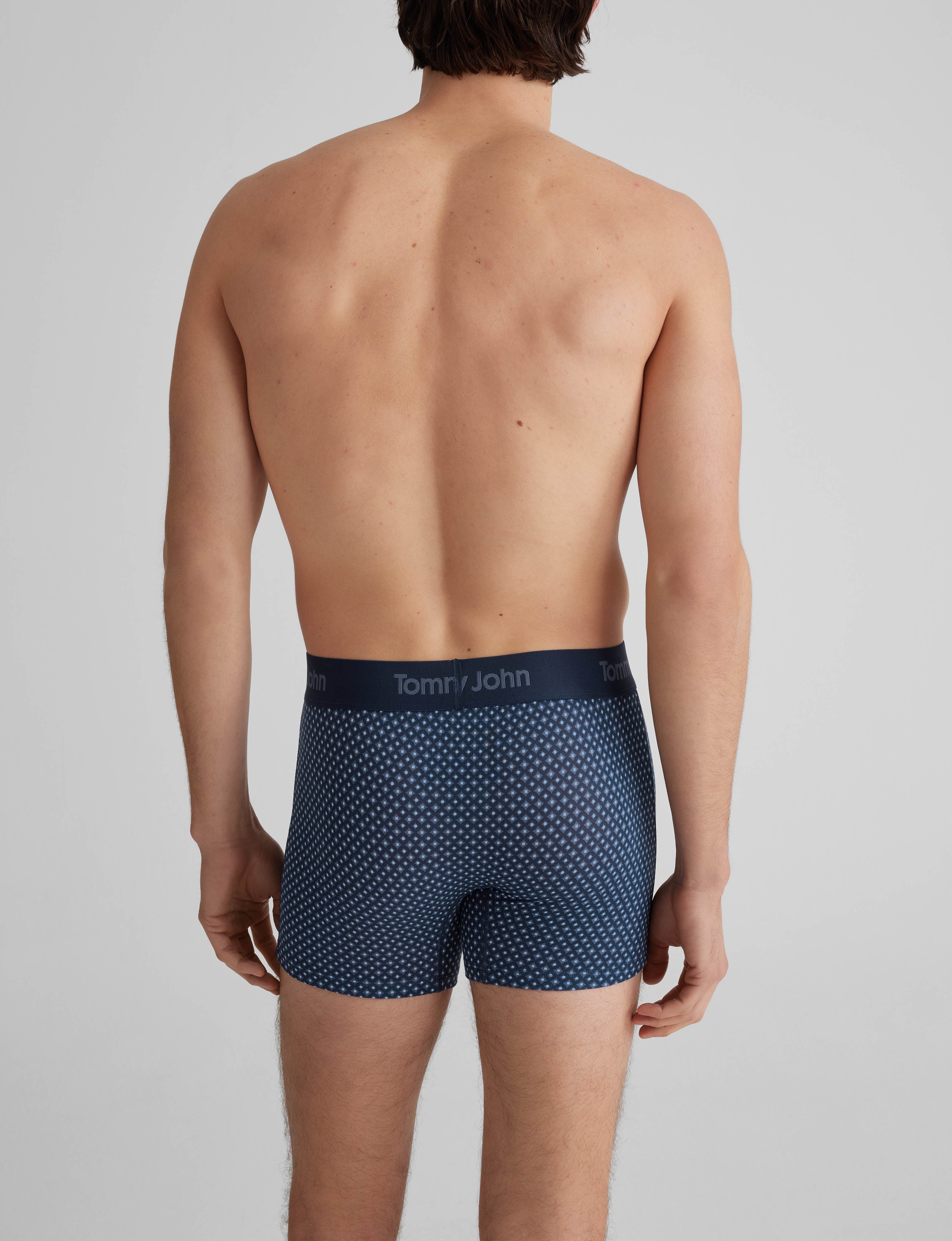 Second Skin Trunk 4 - Ultra Comfortable Men's Underwear with Seamless Design & Breathable Fabric - Perfect for Gym, Travel, and Everyday Wear