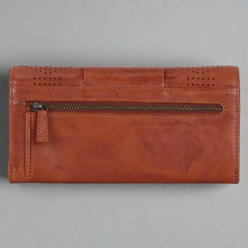 MET Women's Wallet - Slim RFID Blocking Leather Wallet with Multiple Card Slots - Perfect for Everyday Use, Travel & Gift Giving