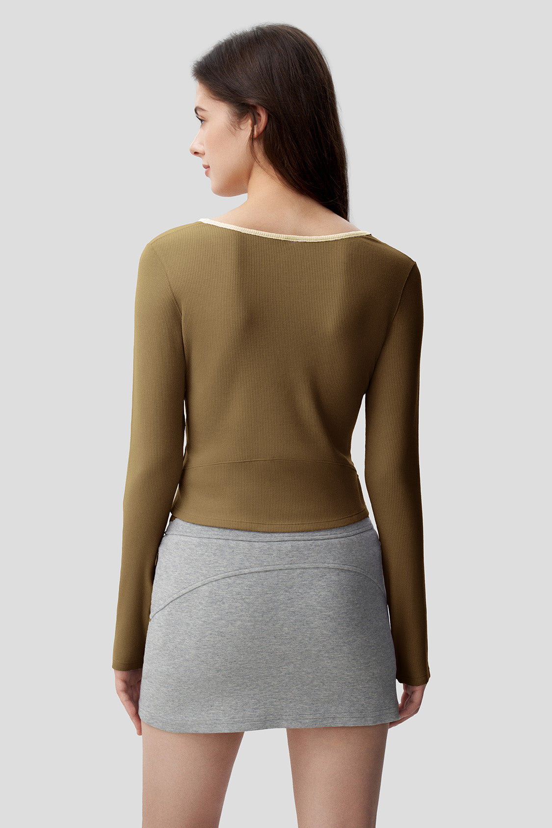 Women's Slim Fit Long Sleeve T-Shirt - Stretchy U-Neck Basic Top for Casual Wear, Workout & Layering