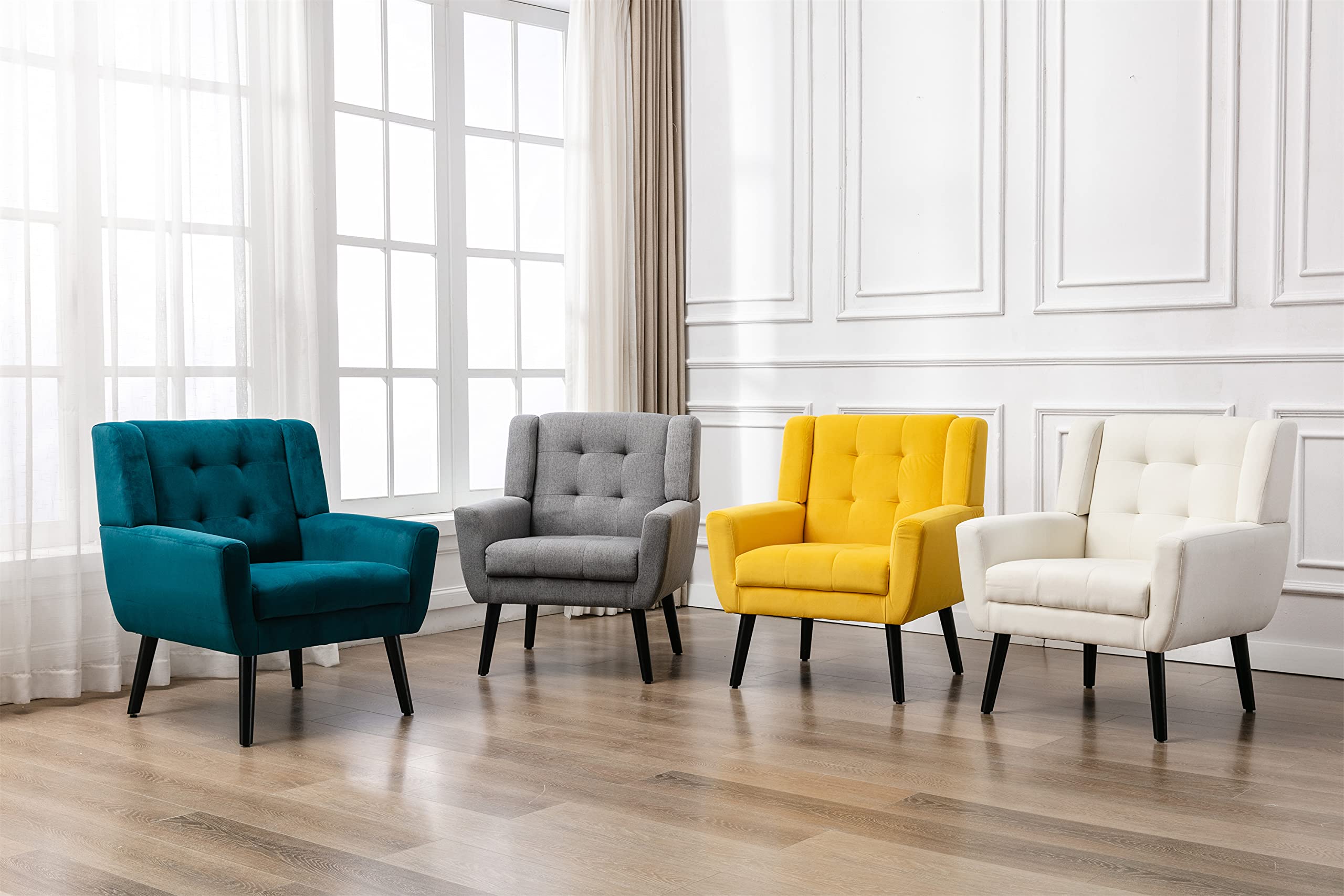 Modern Velvet Accent Chair - Solid Wood Legs Living Room Armchair | Lounge Chair for Club, Office & Balcony | Light Grey Home Decor | Perfect for Reading Nook, Coffee Corner & Cozy Spaces