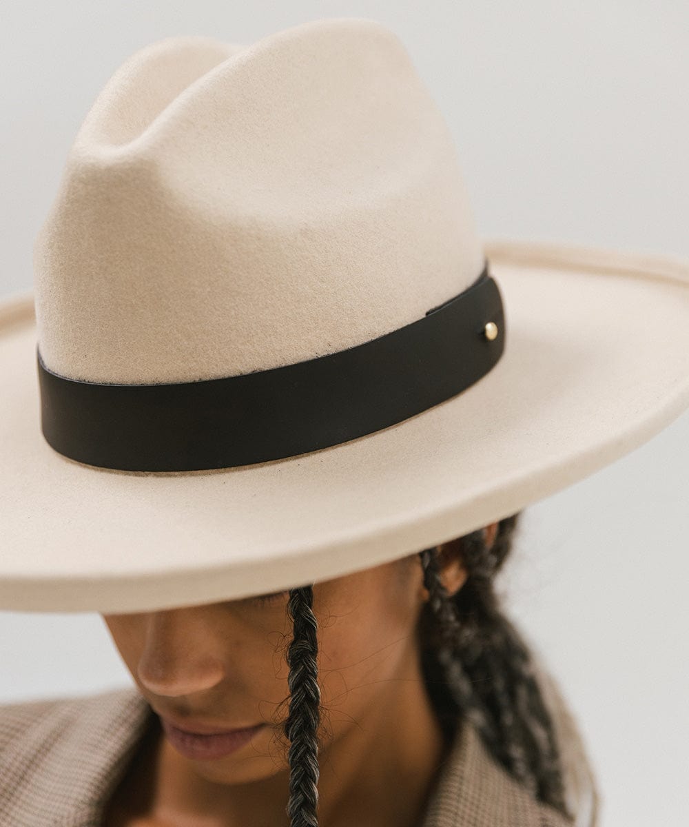 Wide Leather Hat Band for Cowboy Hats - Adjustable Western Style Hat Accessory for Men & Women - Perfect for Rodeo, Country Music Festivals & Outdoor Events