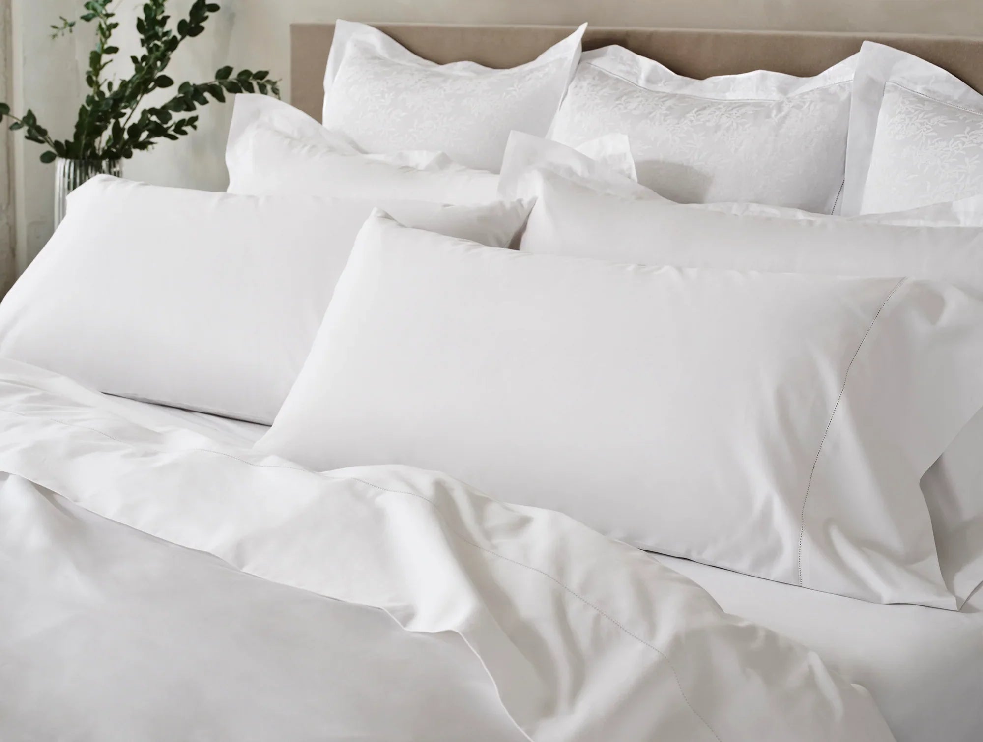 Premium Organic Heirloom Sateen Sheet Set - 100% Cotton Luxury Bedding for a Comfortable Sleep - Perfect for Master Bedrooms, Guest Rooms & Airbnb Rentals